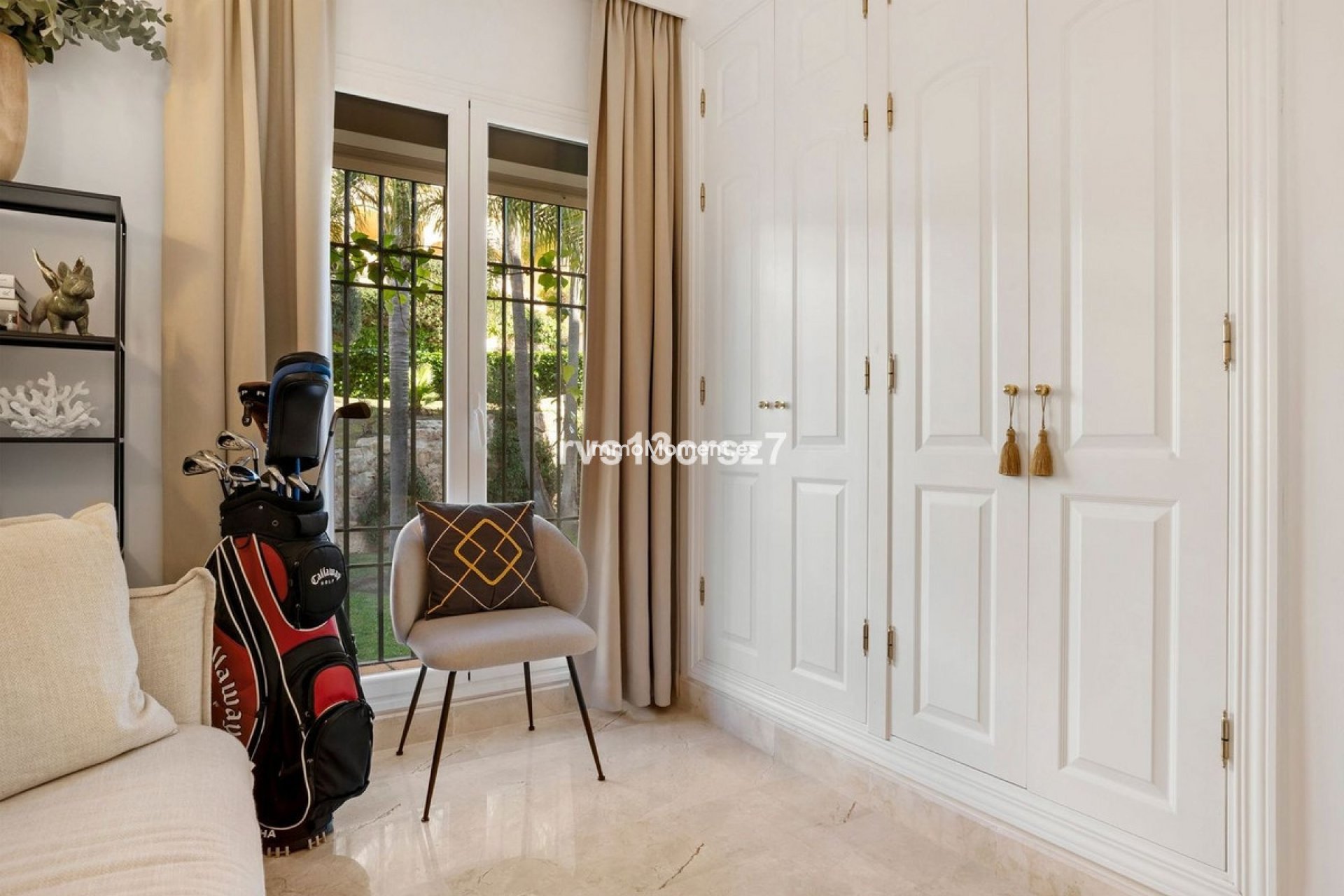 Resale - Apartment - Marbella - Elviria