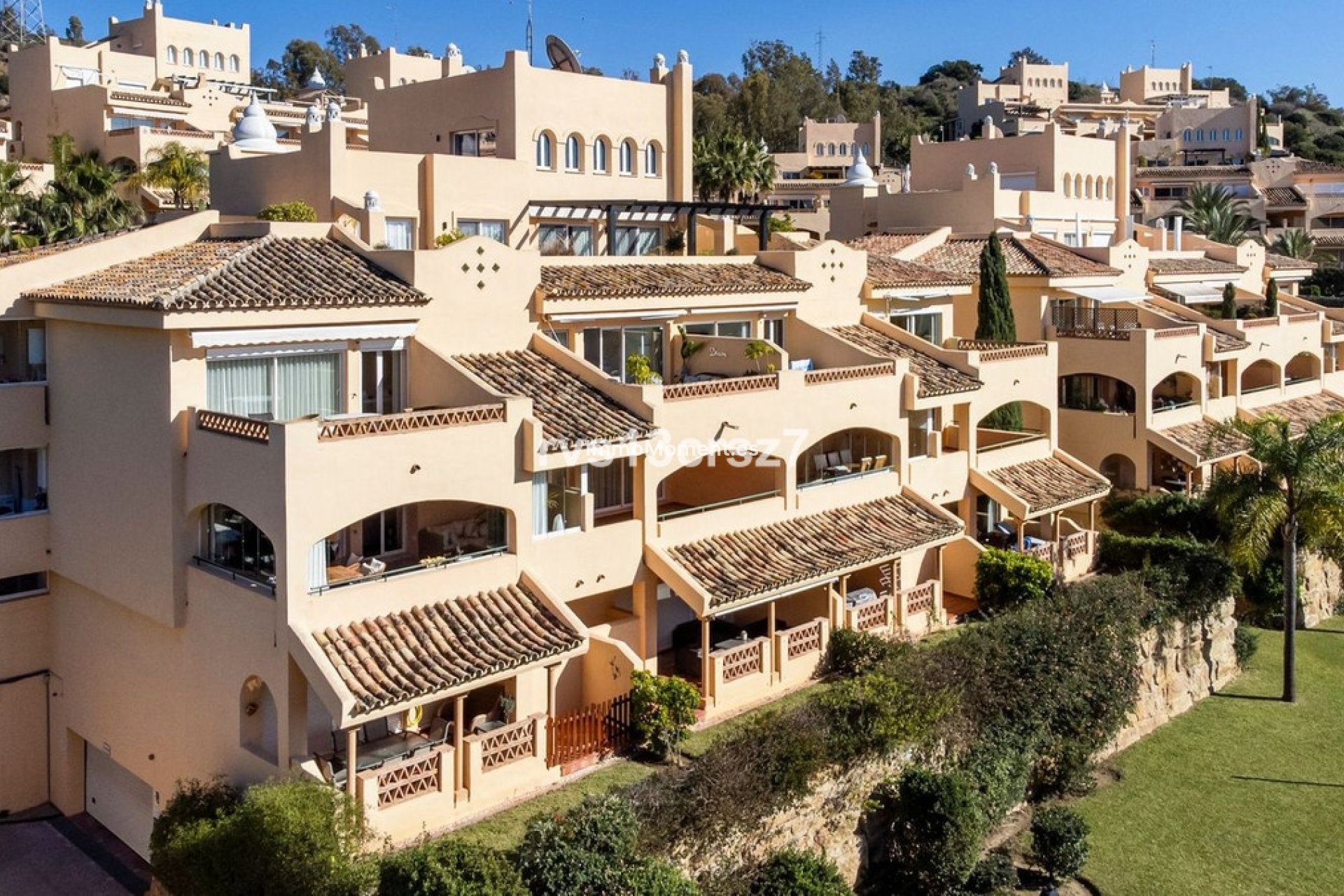 Resale - Apartment - Marbella - Elviria