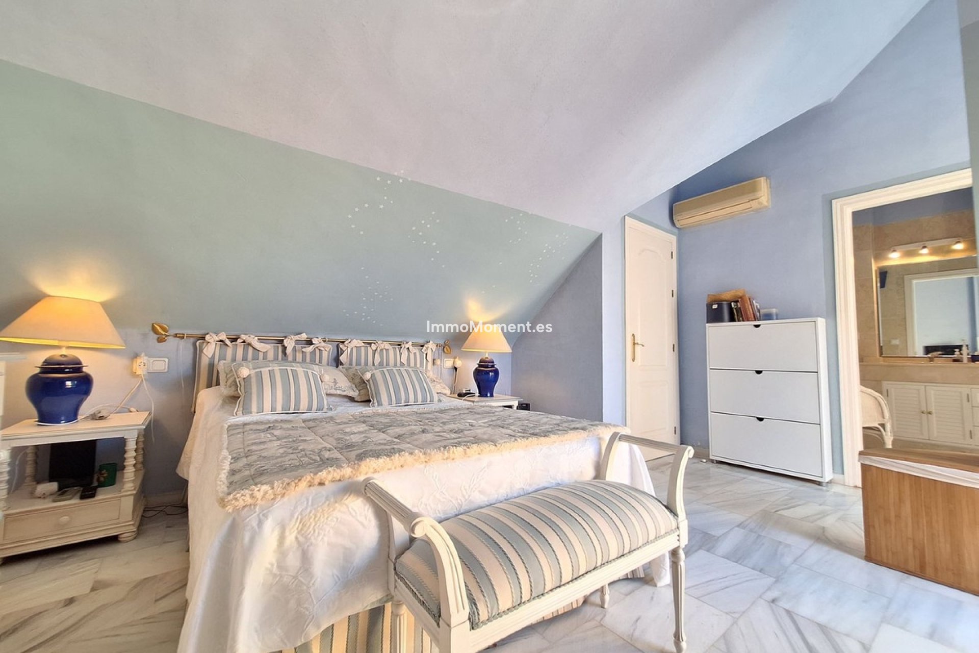 Resale - Apartment - Marbella - Elviria