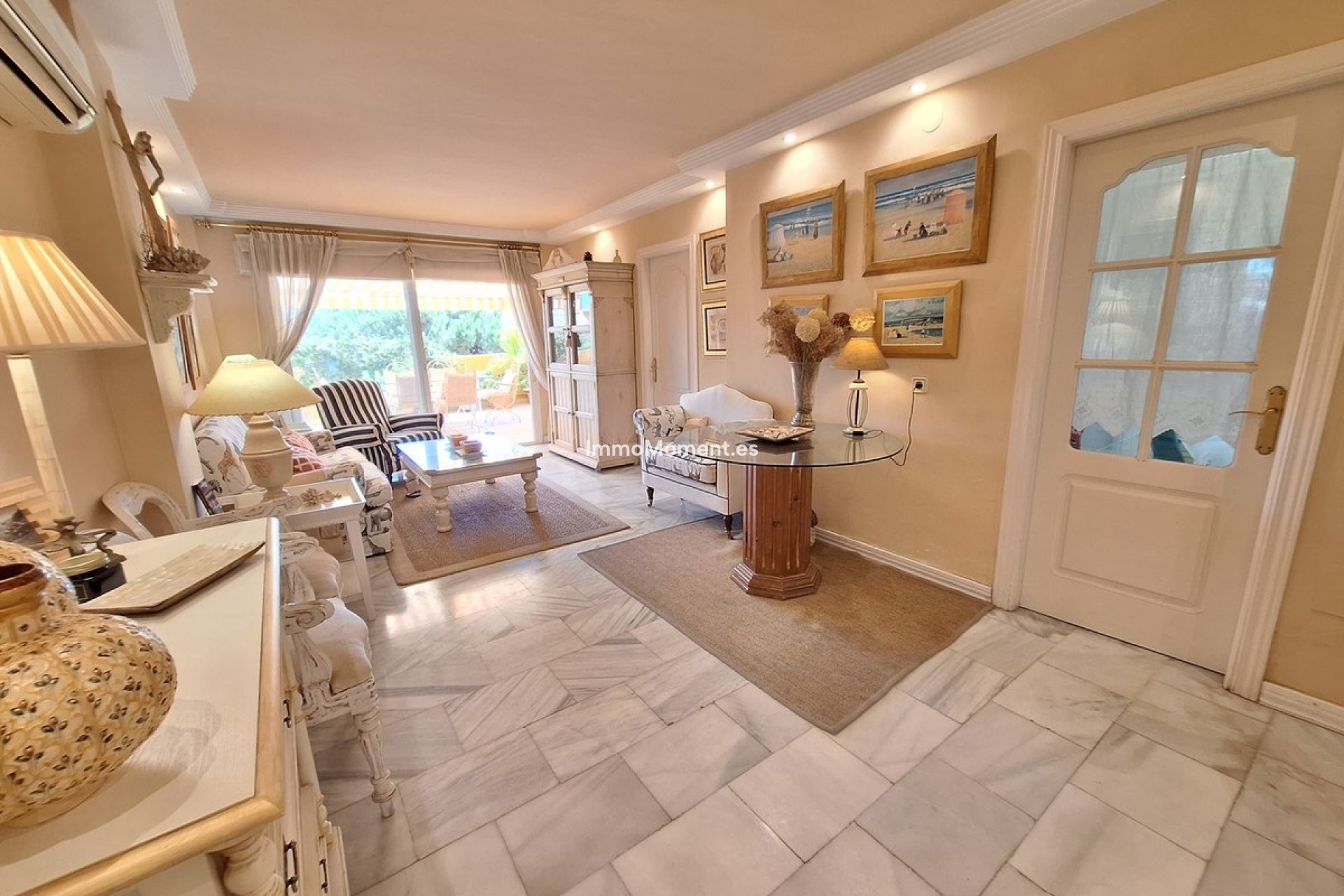 Resale - Apartment - Marbella - Elviria