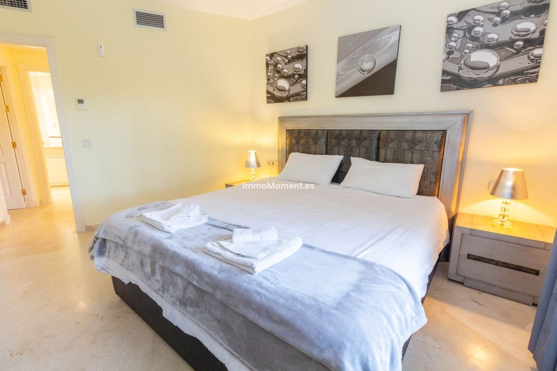 Resale - Apartment - Marbella - Elviria