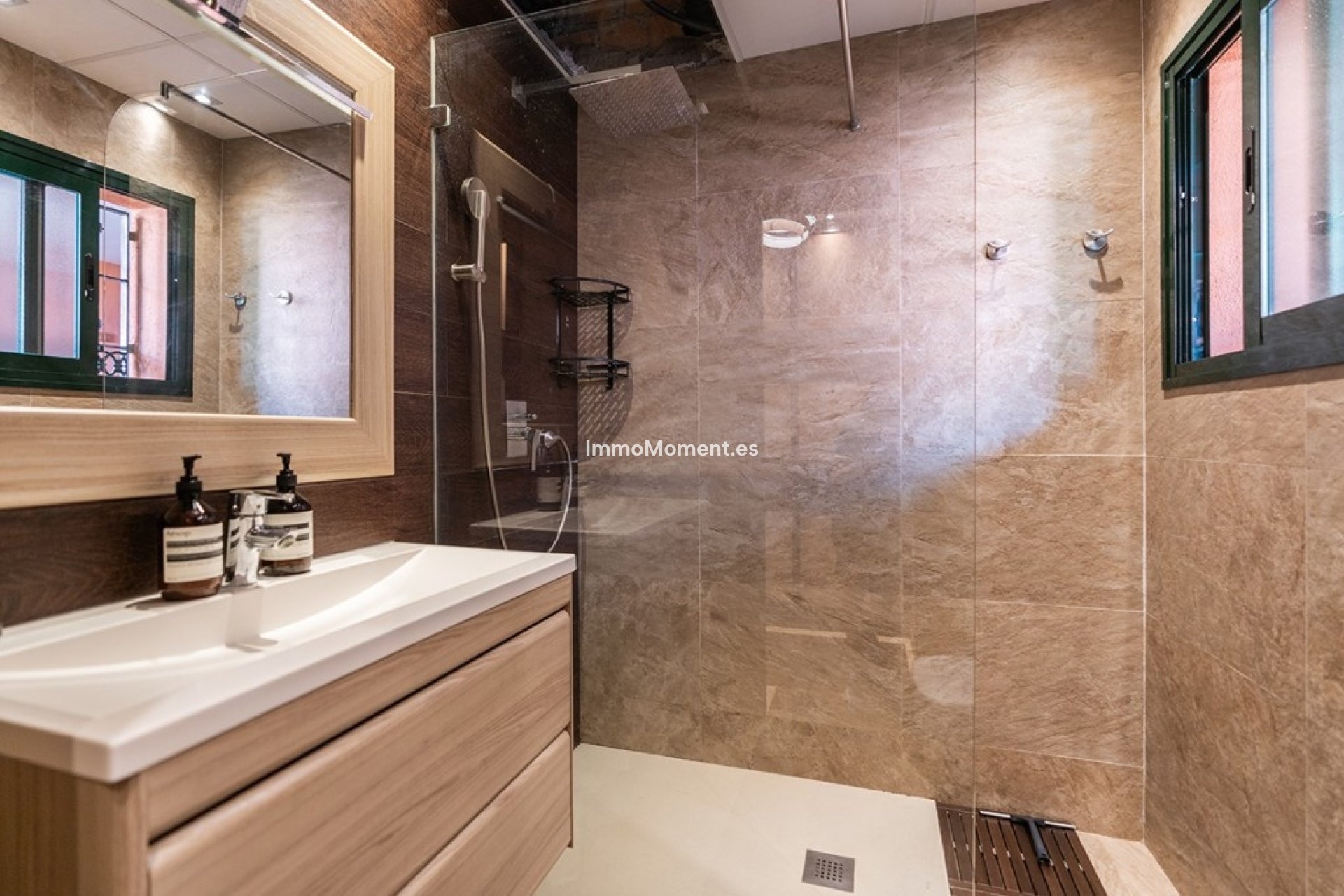 Resale - Apartment - Marbella - Elviria