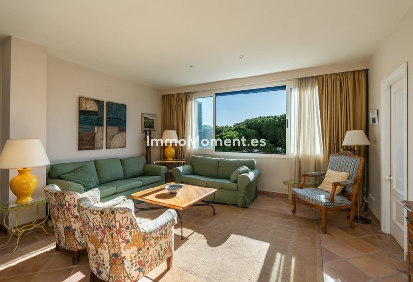 Resale - Apartment - Marbella - Elviria