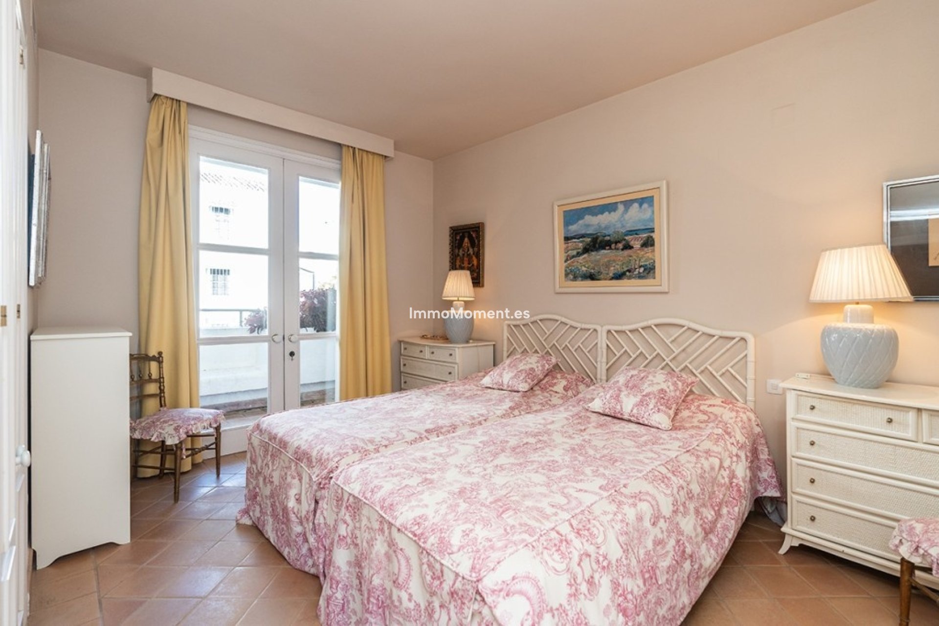 Resale - Apartment - Marbella - Elviria