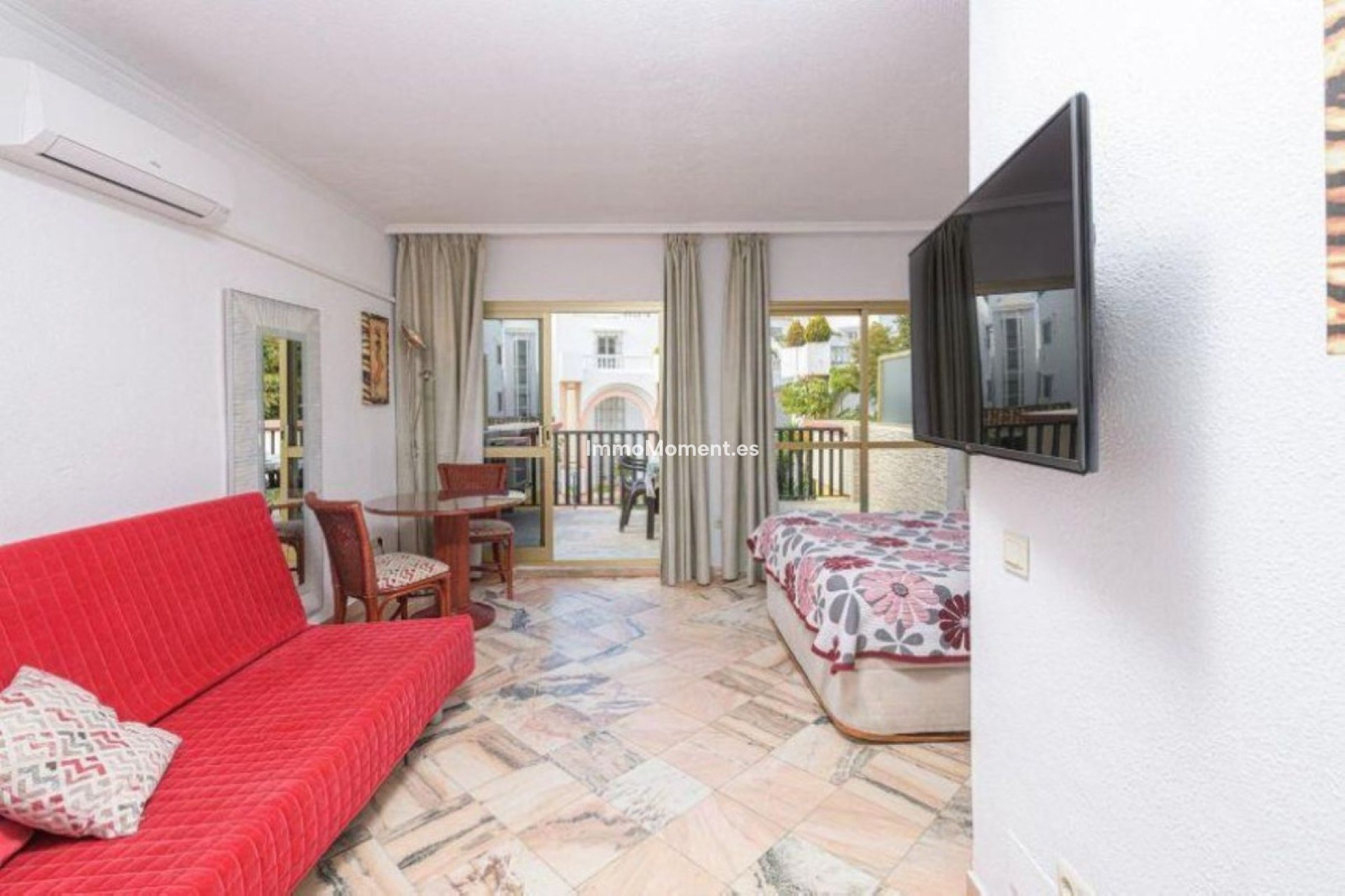 Resale - Apartment - Marbella - Elviria