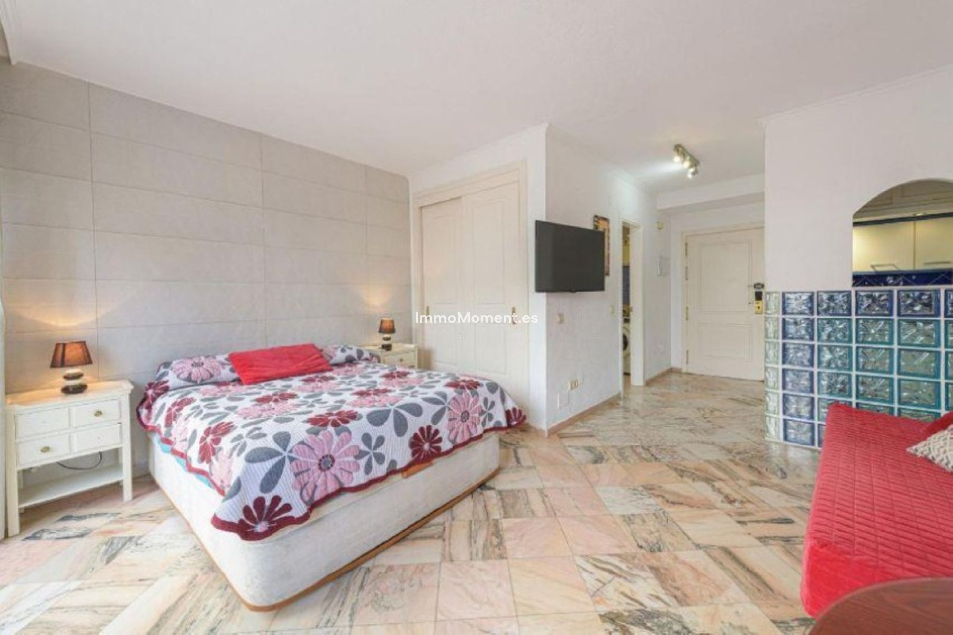 Resale - Apartment - Marbella - Elviria