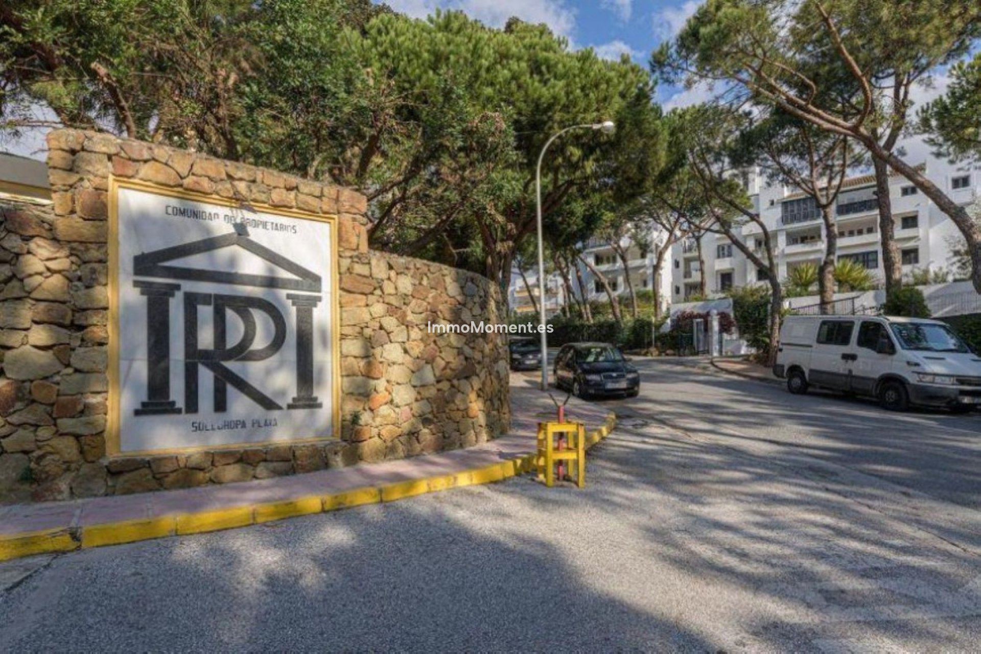 Resale - Apartment - Marbella - Elviria