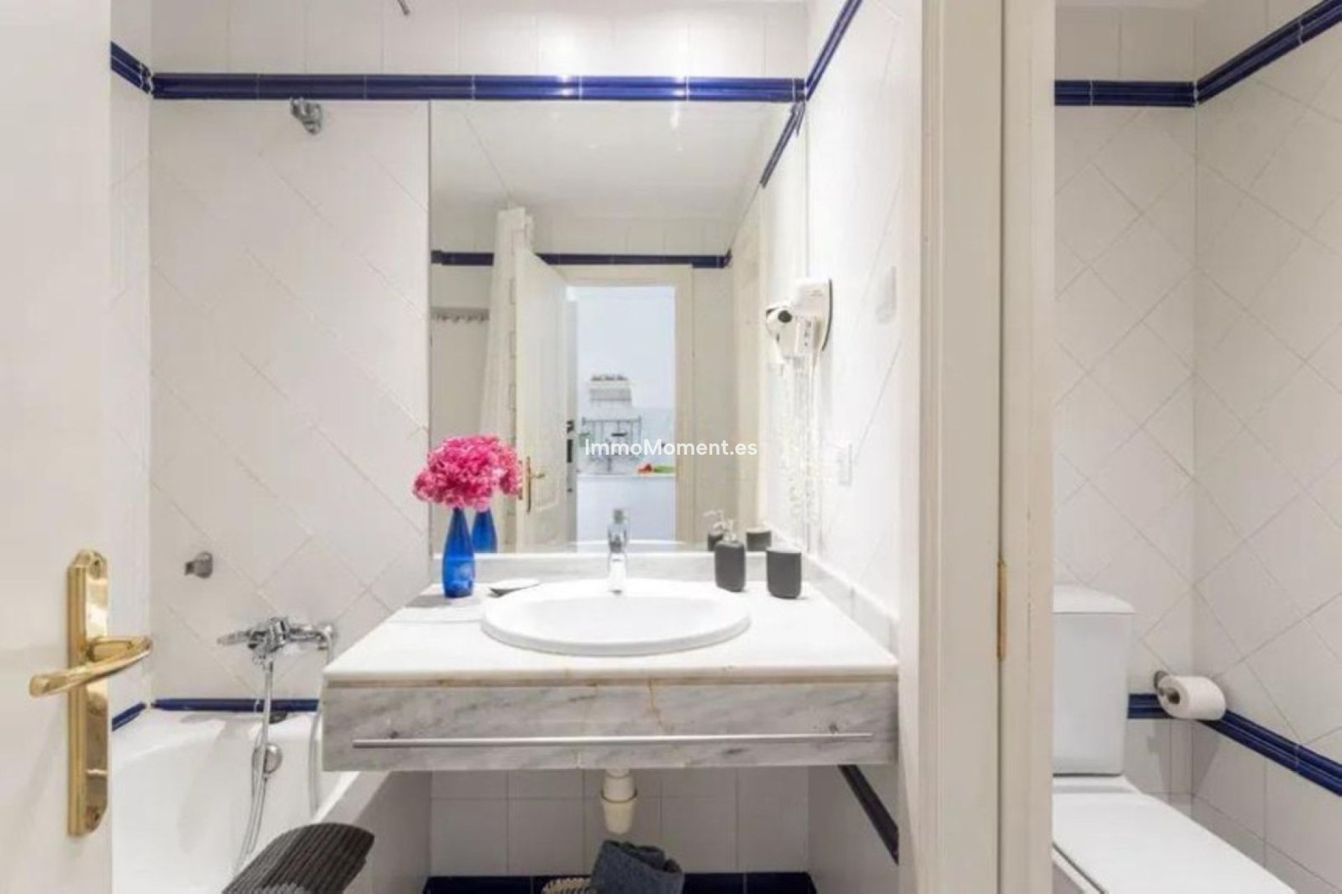 Resale - Apartment - Marbella - Elviria