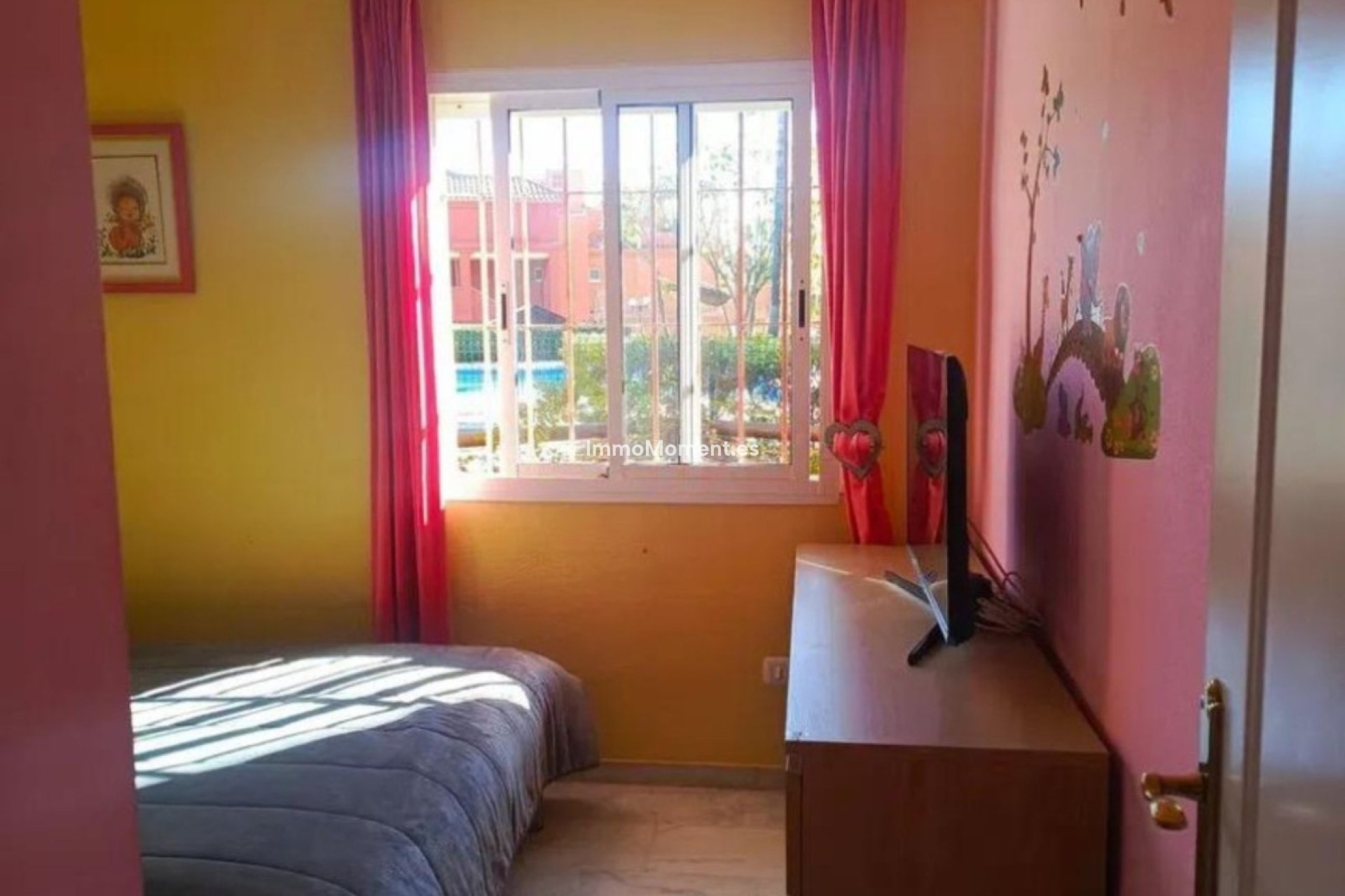 Resale - Apartment - Marbella - Elviria