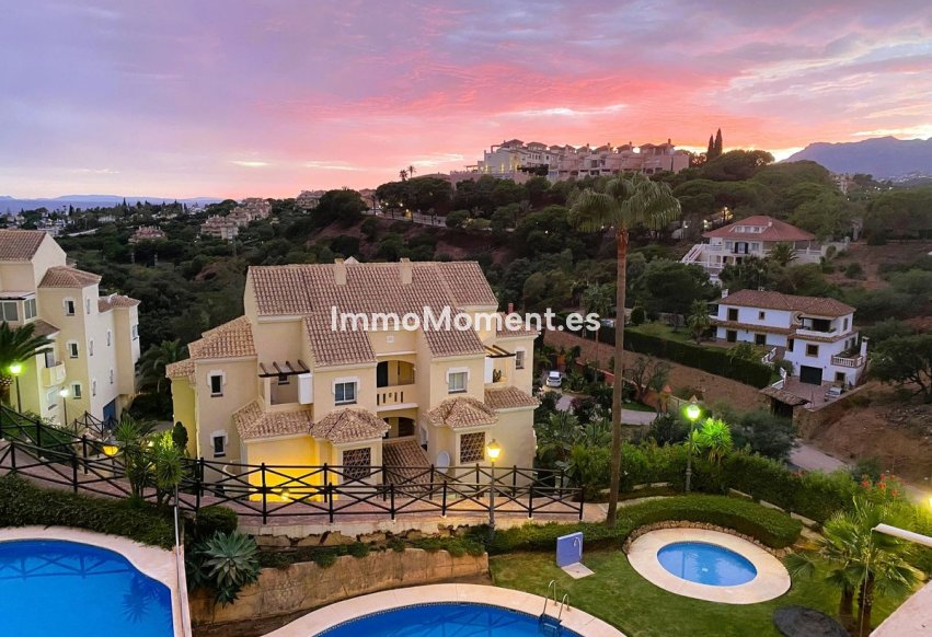 Resale - Apartment - Marbella - Elviria