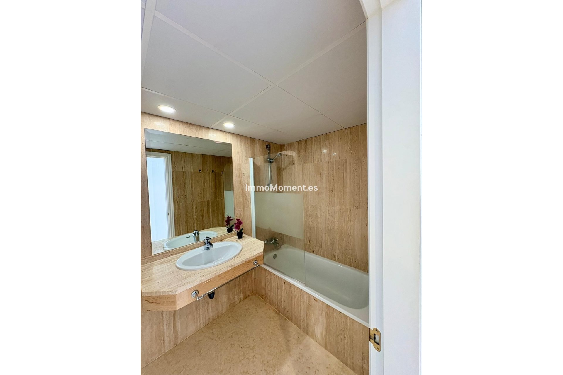 Resale - Apartment - Marbella - Elviria