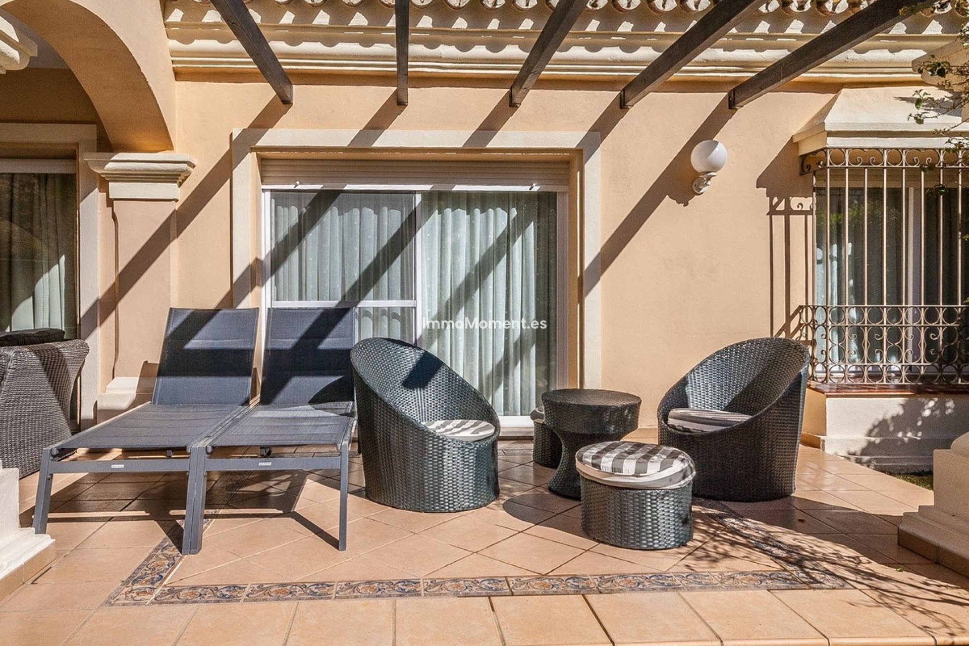 Resale - Apartment - Marbella - Elviria