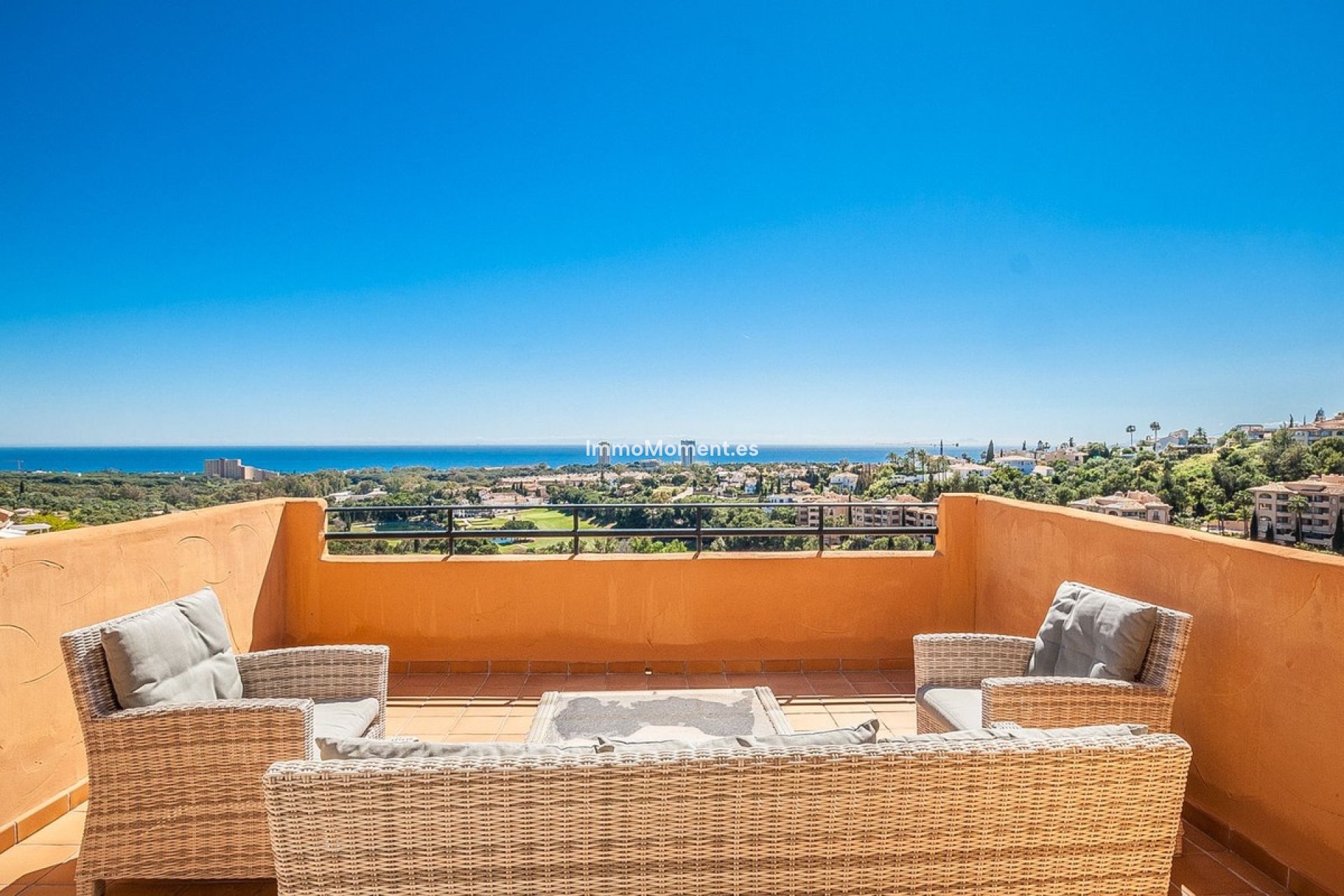 Resale - Apartment - Marbella - Elviria