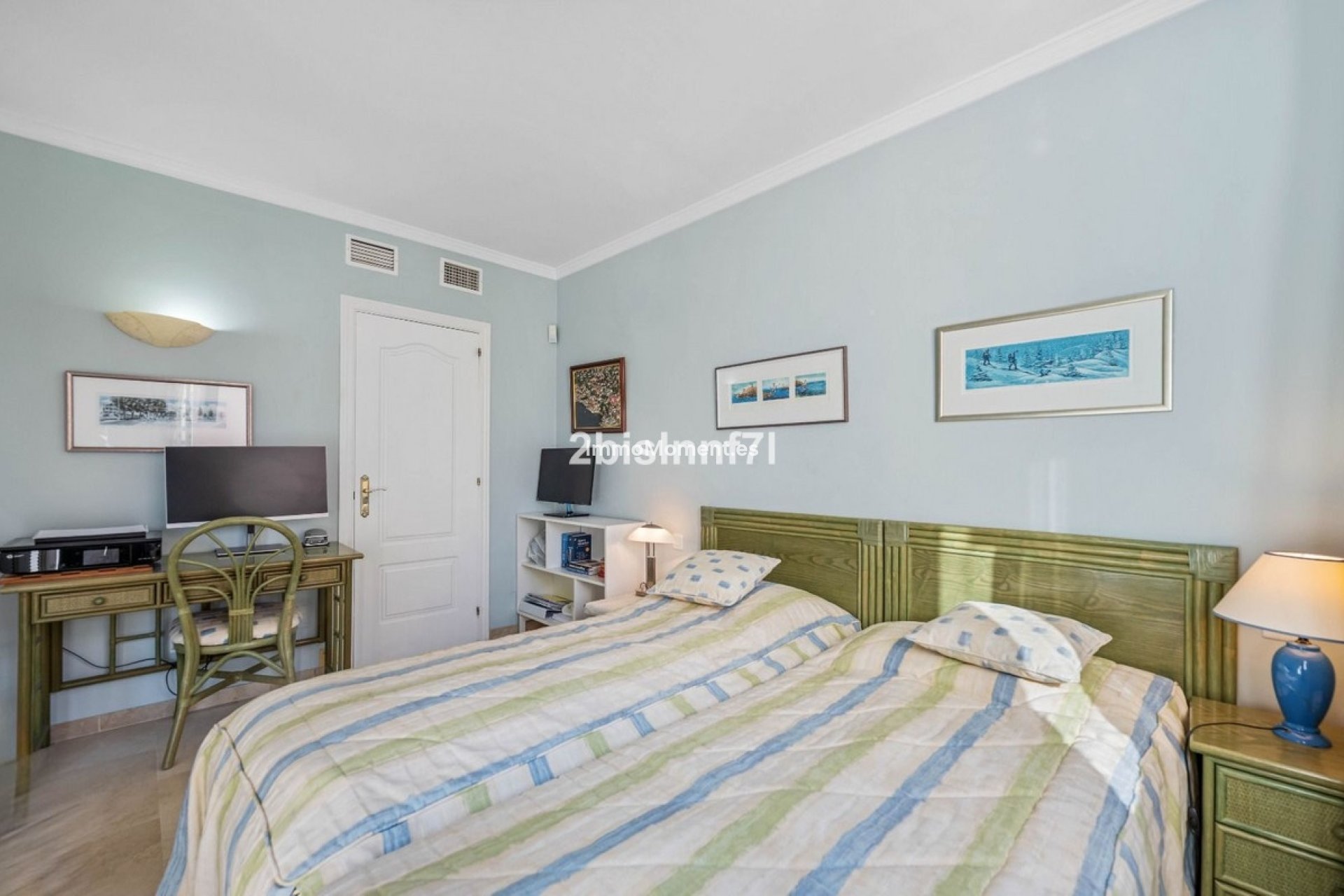 Resale - Apartment - Marbella - Elviria