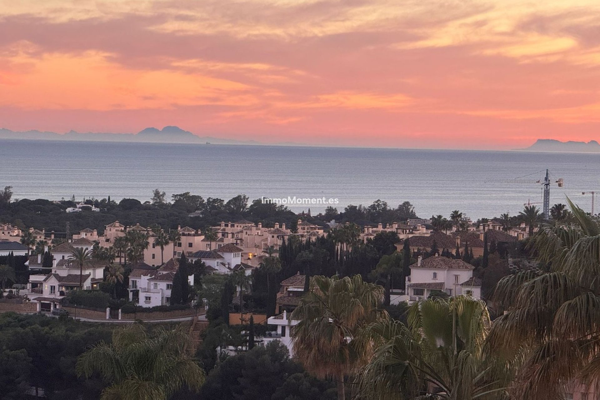 Resale - Apartment - Marbella - Elviria