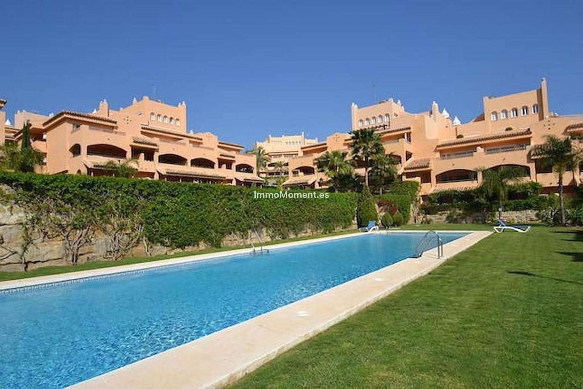 Resale - Apartment - Marbella - Elviria