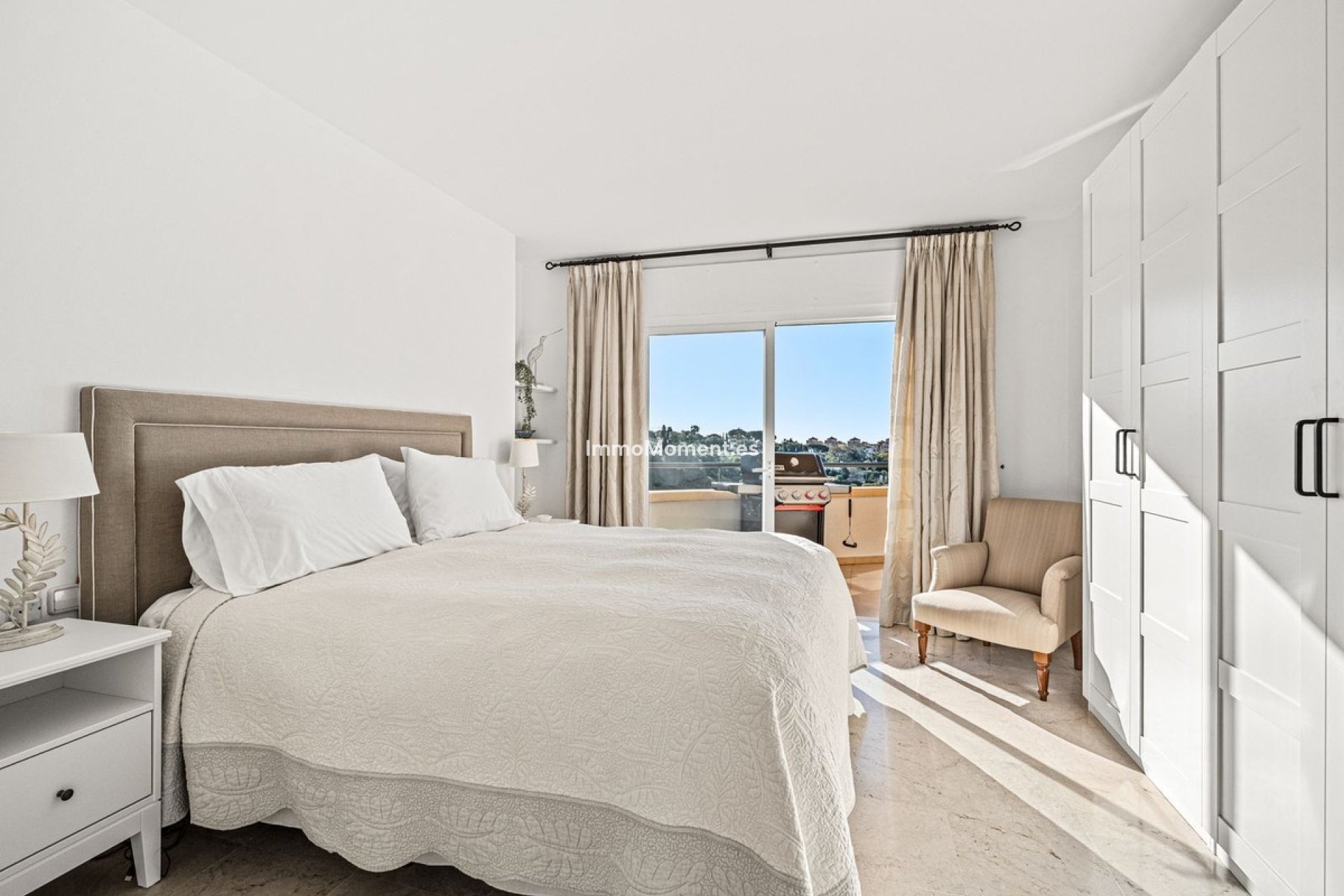 Resale - Apartment - Marbella - Elviria