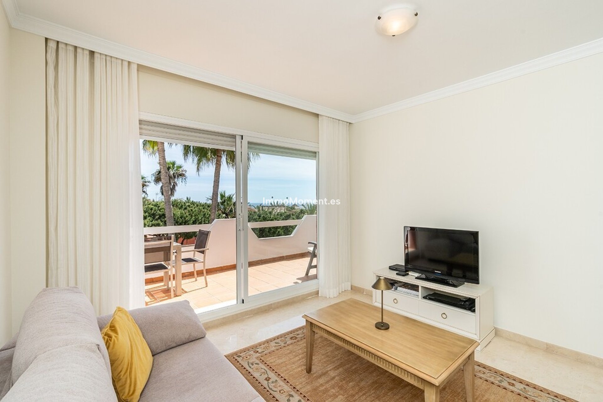Resale - Apartment - Marbella - Elviria