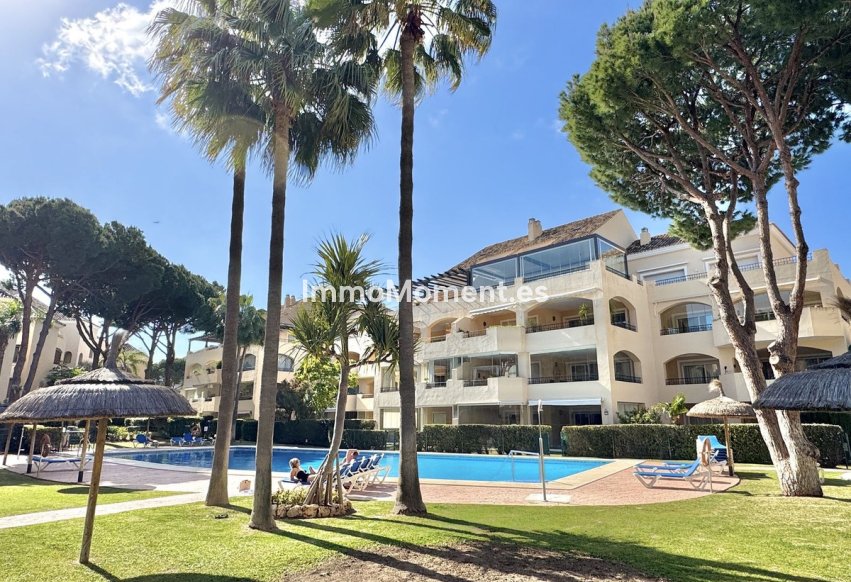 Resale - Apartment - Marbella - Elviria