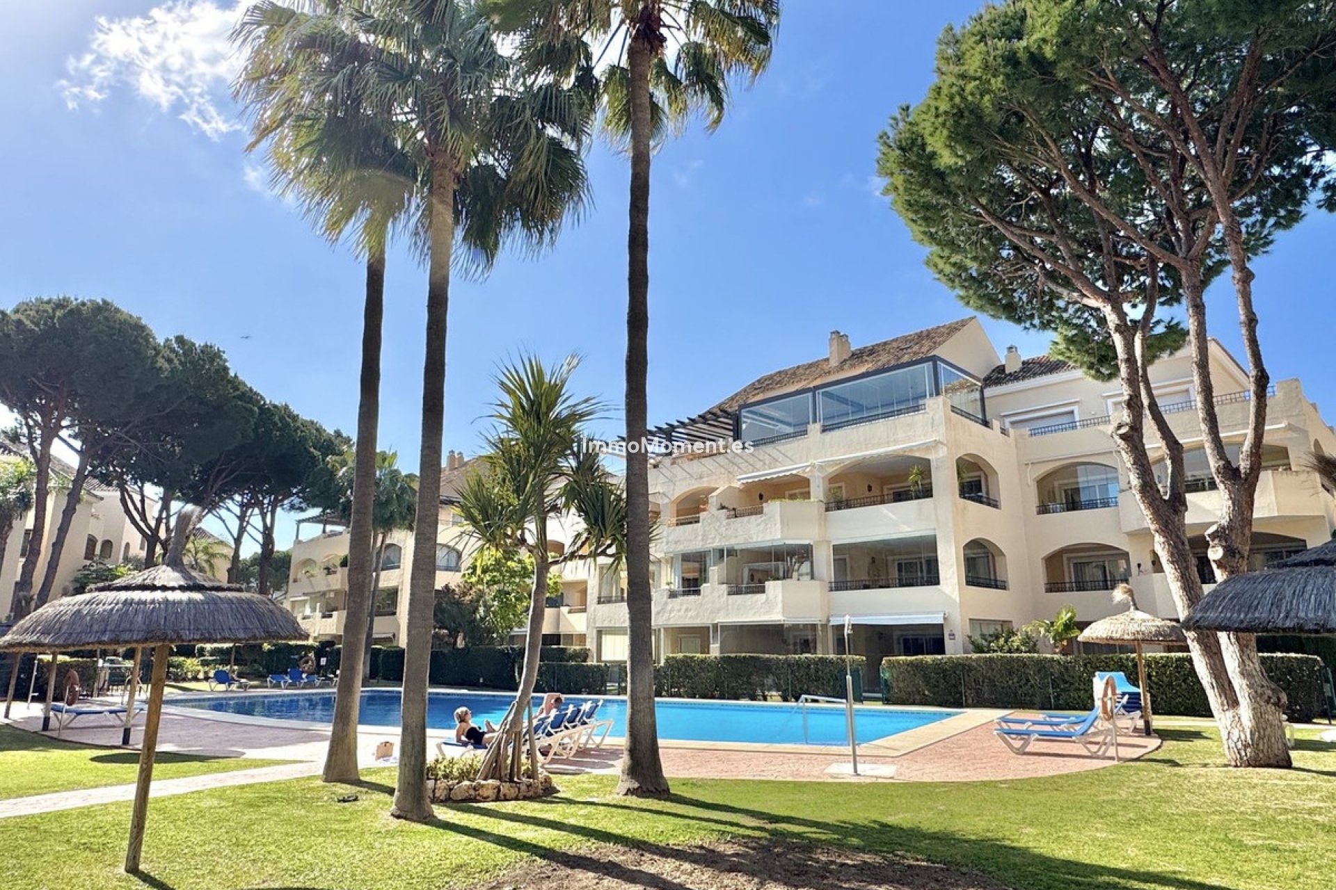 Resale - Apartment - Marbella - Elviria