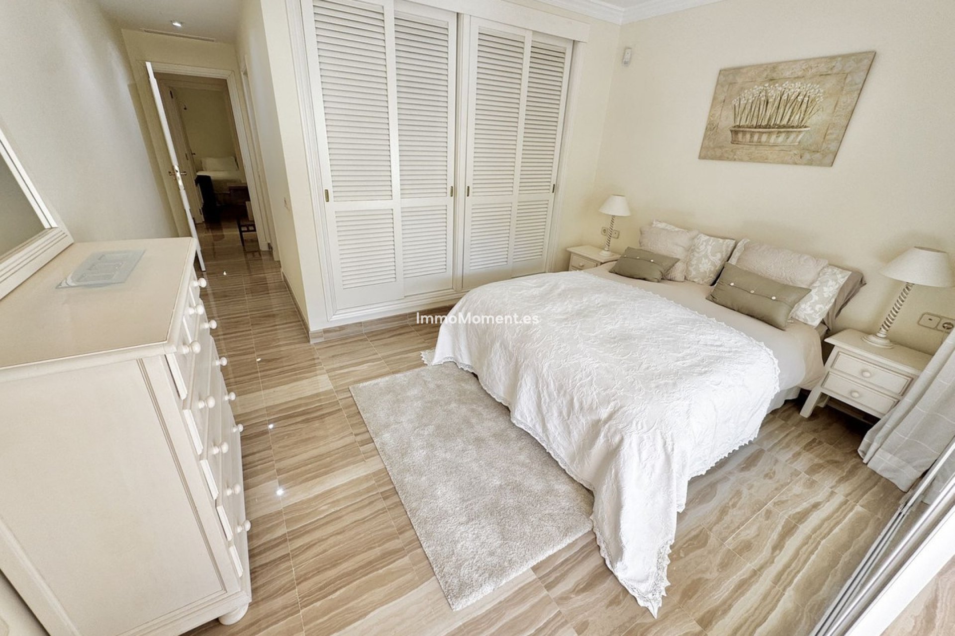 Resale - Apartment - Marbella - Elviria