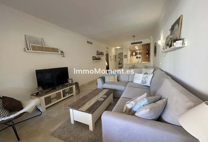 Resale - Apartment - Marbella - Elviria