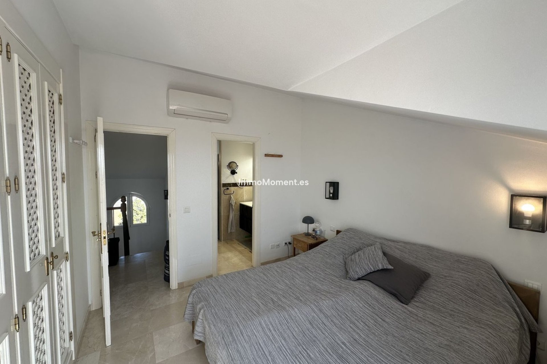 Resale - Apartment - Marbella - Elviria