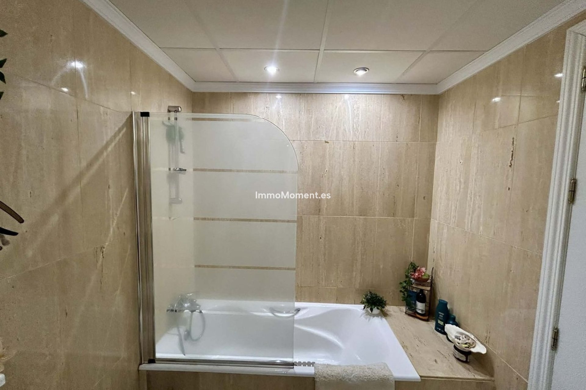 Resale - Apartment - Marbella - Elviria