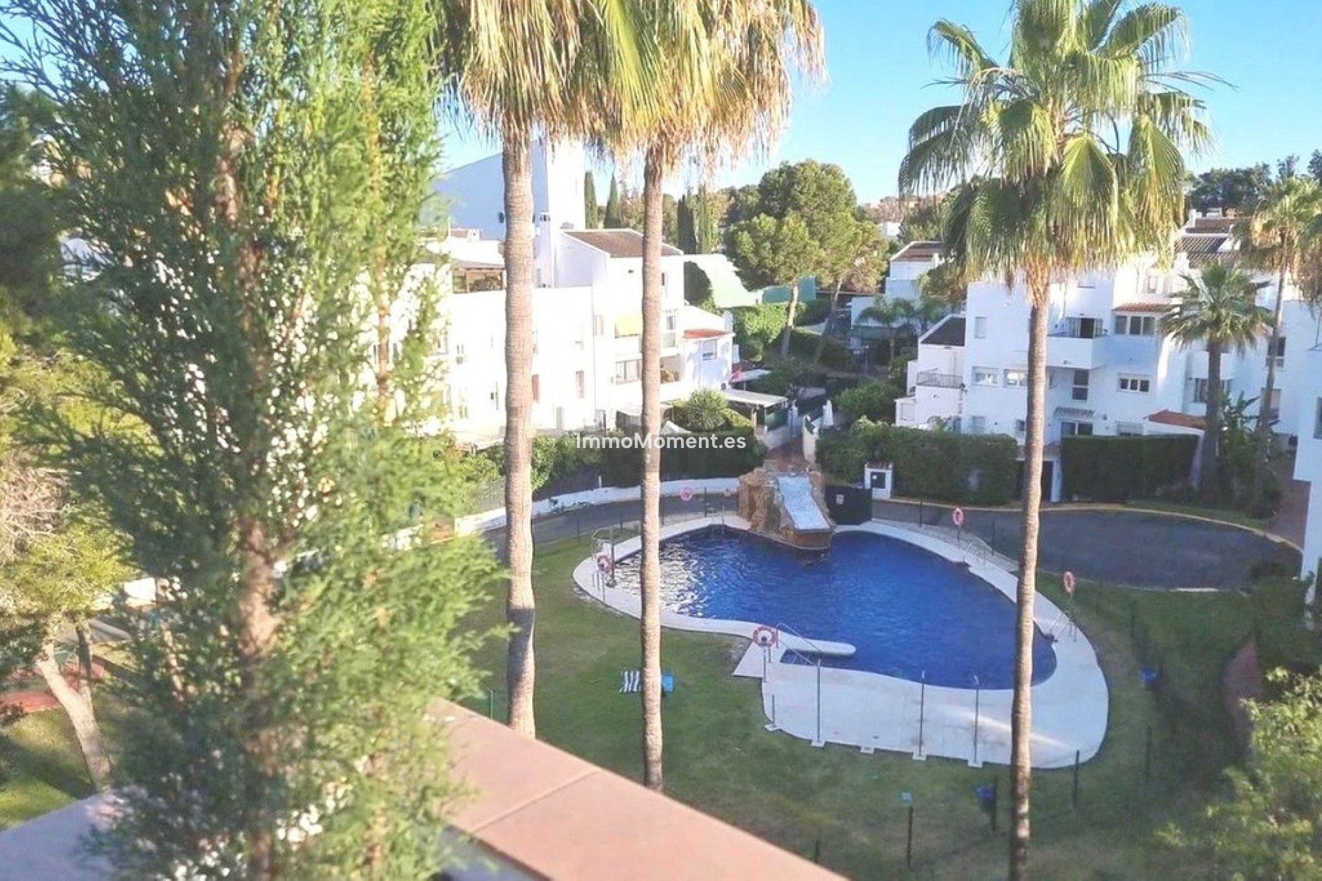 Resale - Apartment - Marbella - Elviria