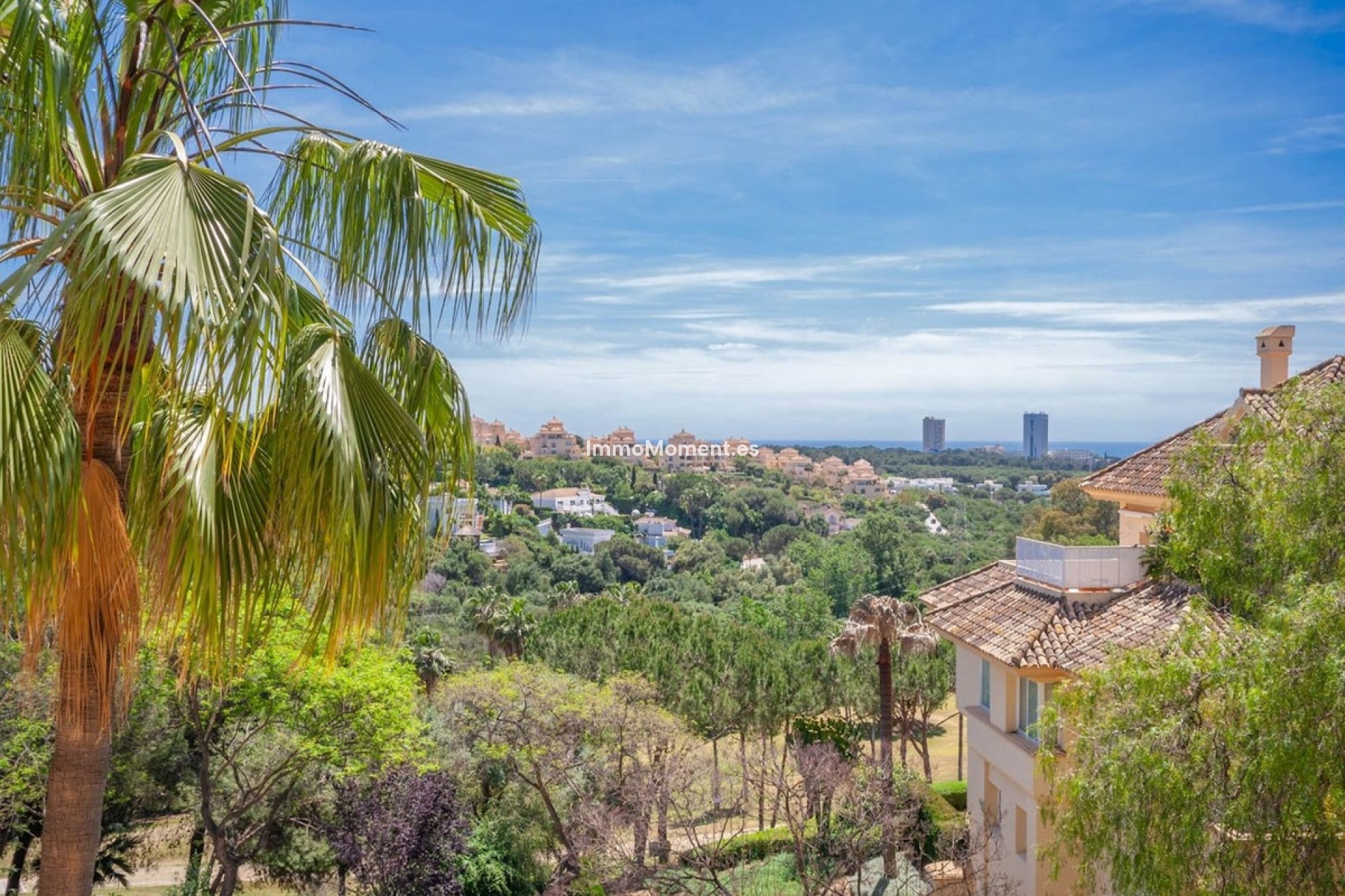 Resale - Apartment - Marbella - Elviria