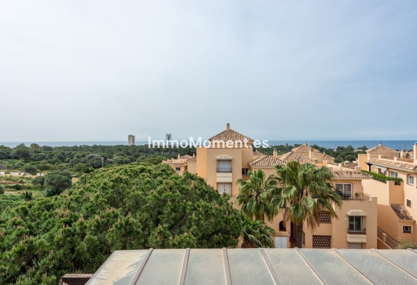 Resale - Apartment - Marbella - Elviria