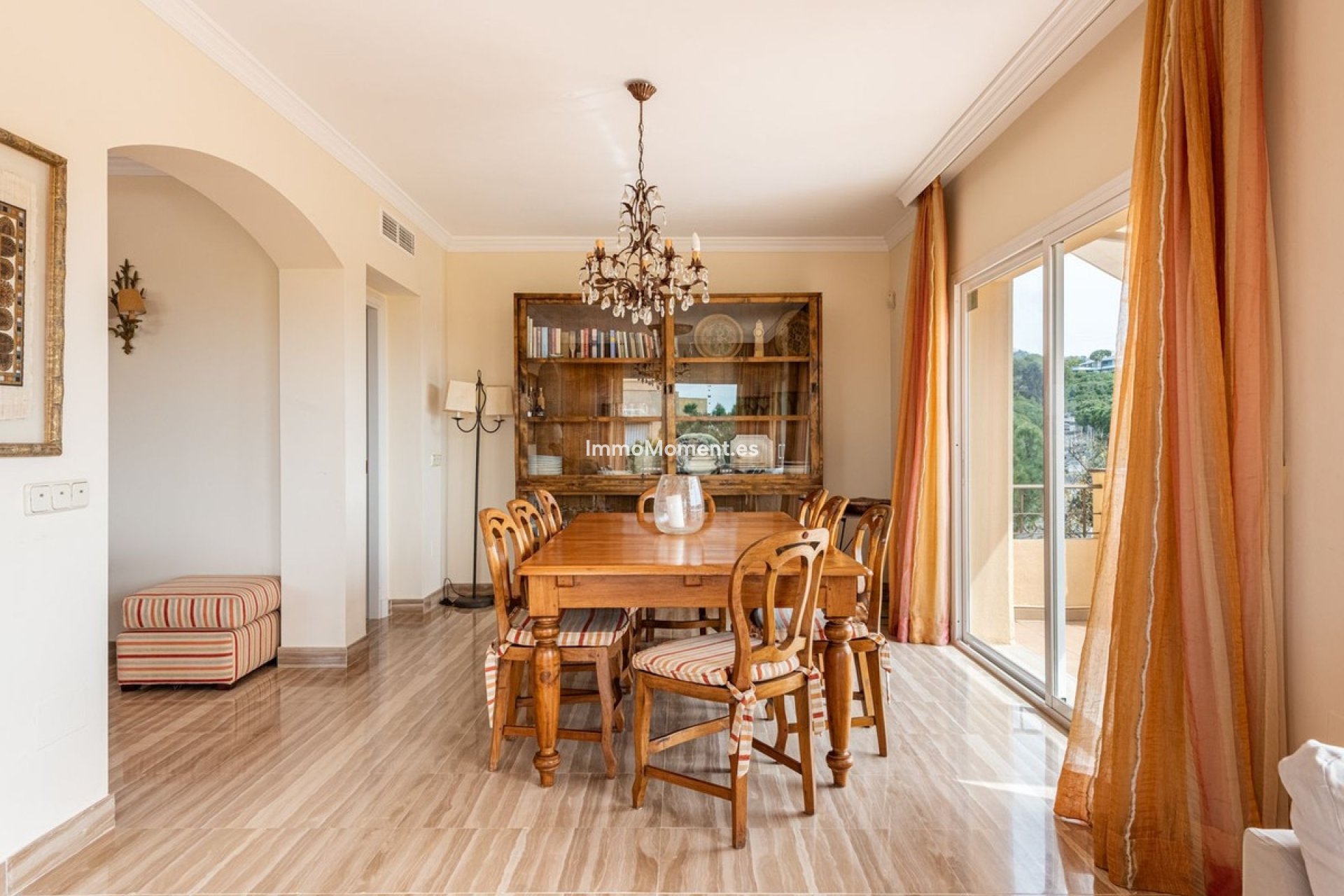 Resale - Apartment - Marbella - Elviria
