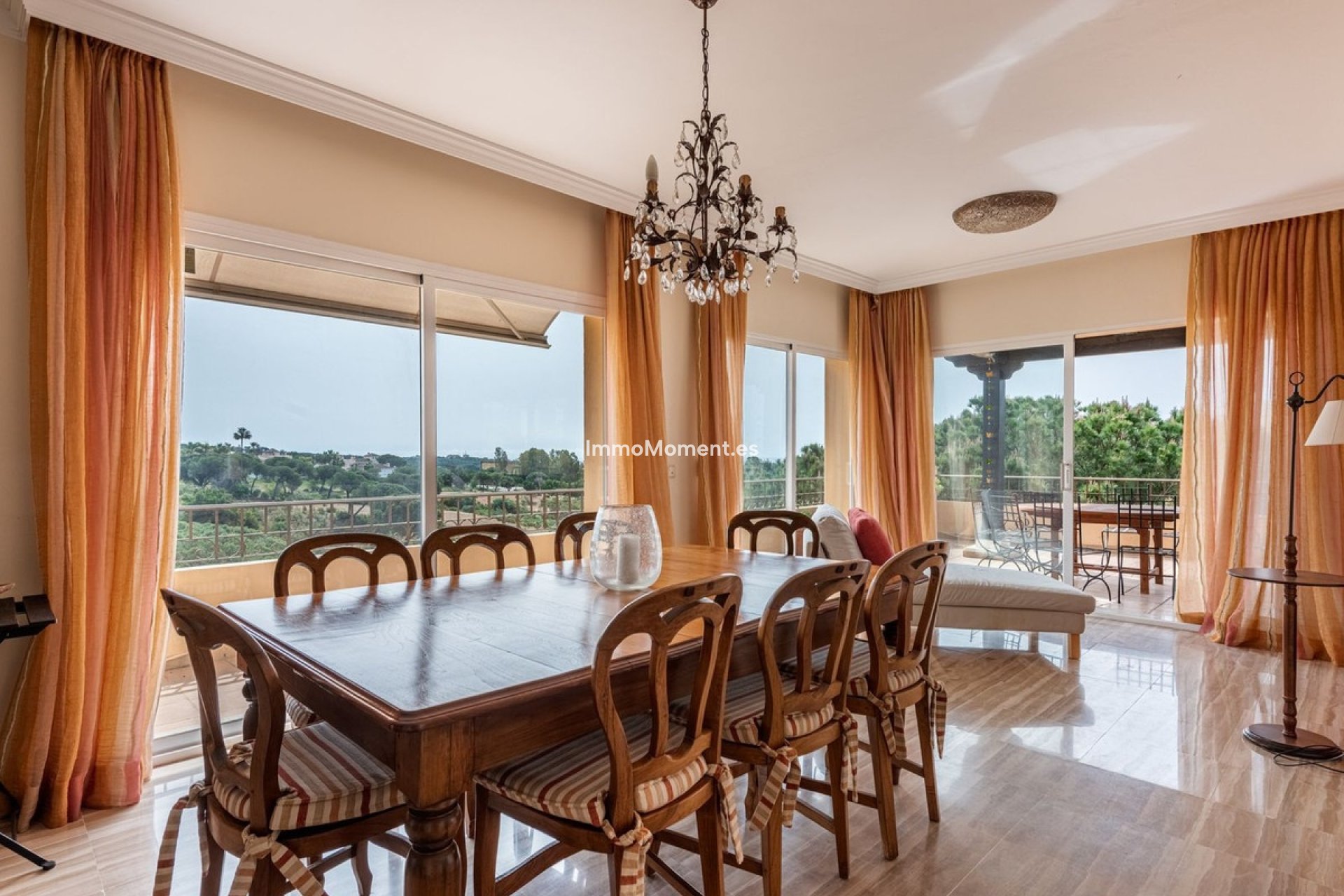 Resale - Apartment - Marbella - Elviria