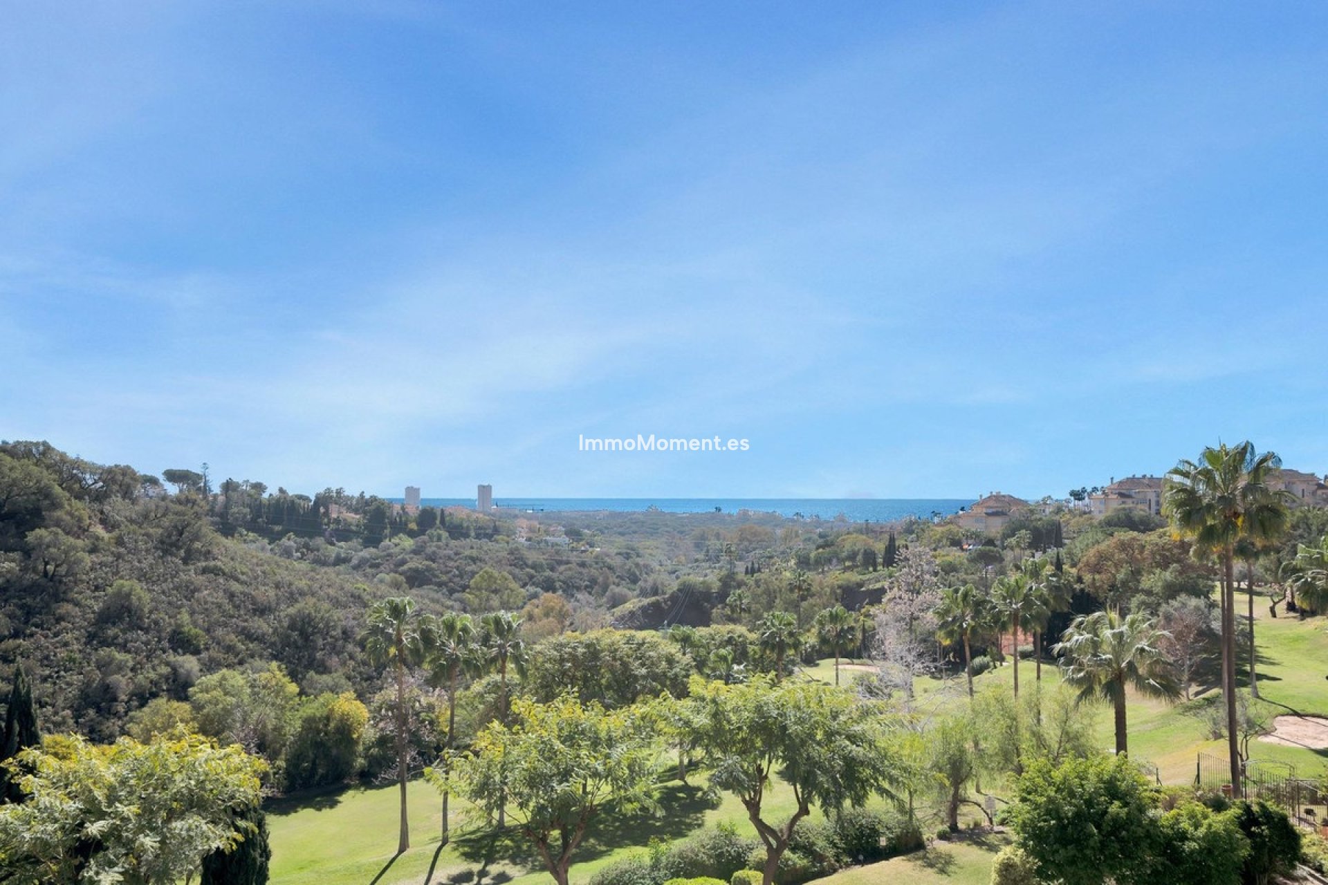 Resale - Apartment - Marbella - Elviria