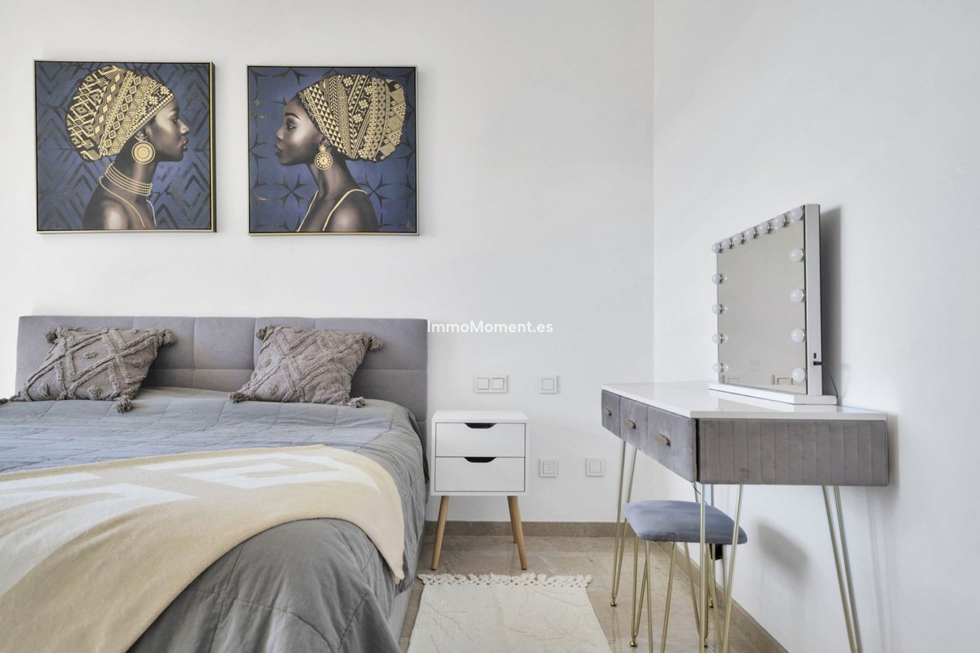 Resale - Apartment - Marbella - Elviria