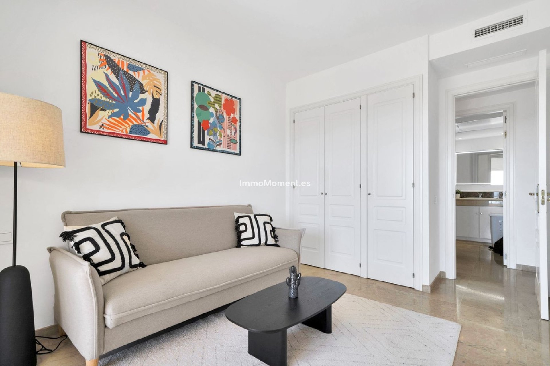 Resale - Apartment - Marbella - Elviria