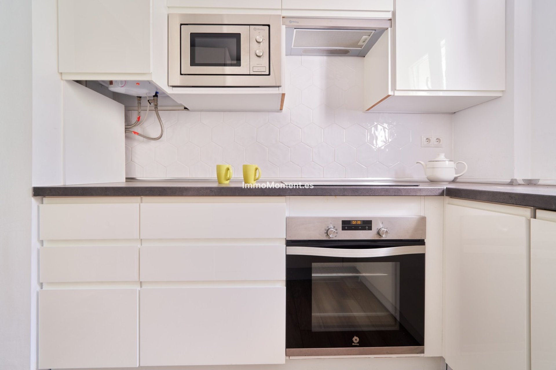 Resale - Apartment - Marbella - Elviria