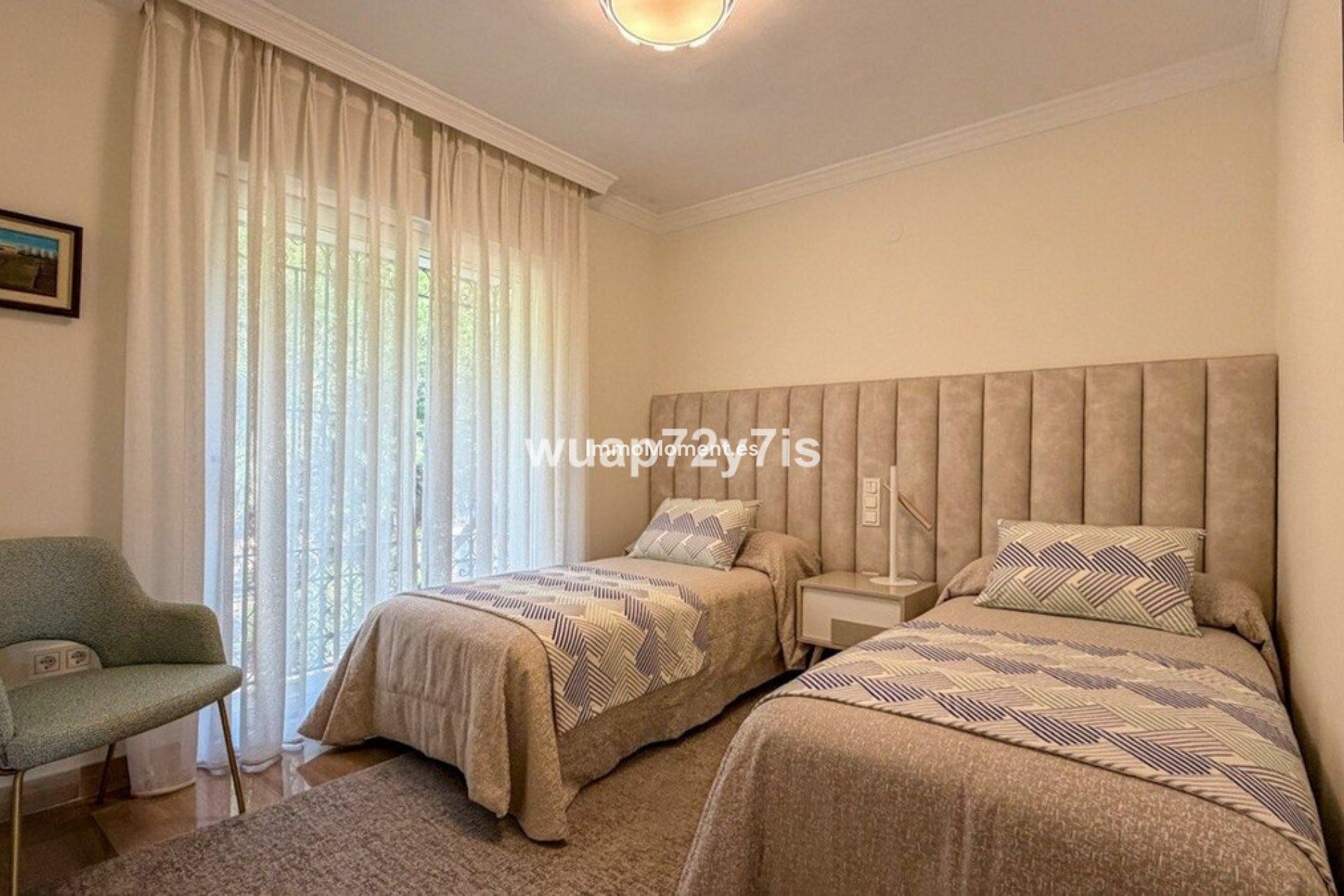 Resale - Apartment - Marbella - Elviria