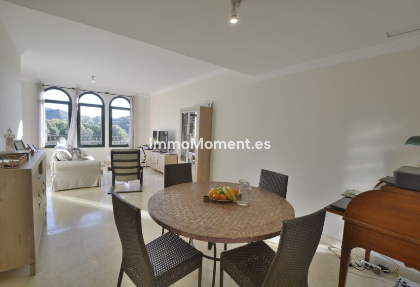 Resale - Apartment - Marbella - Elviria