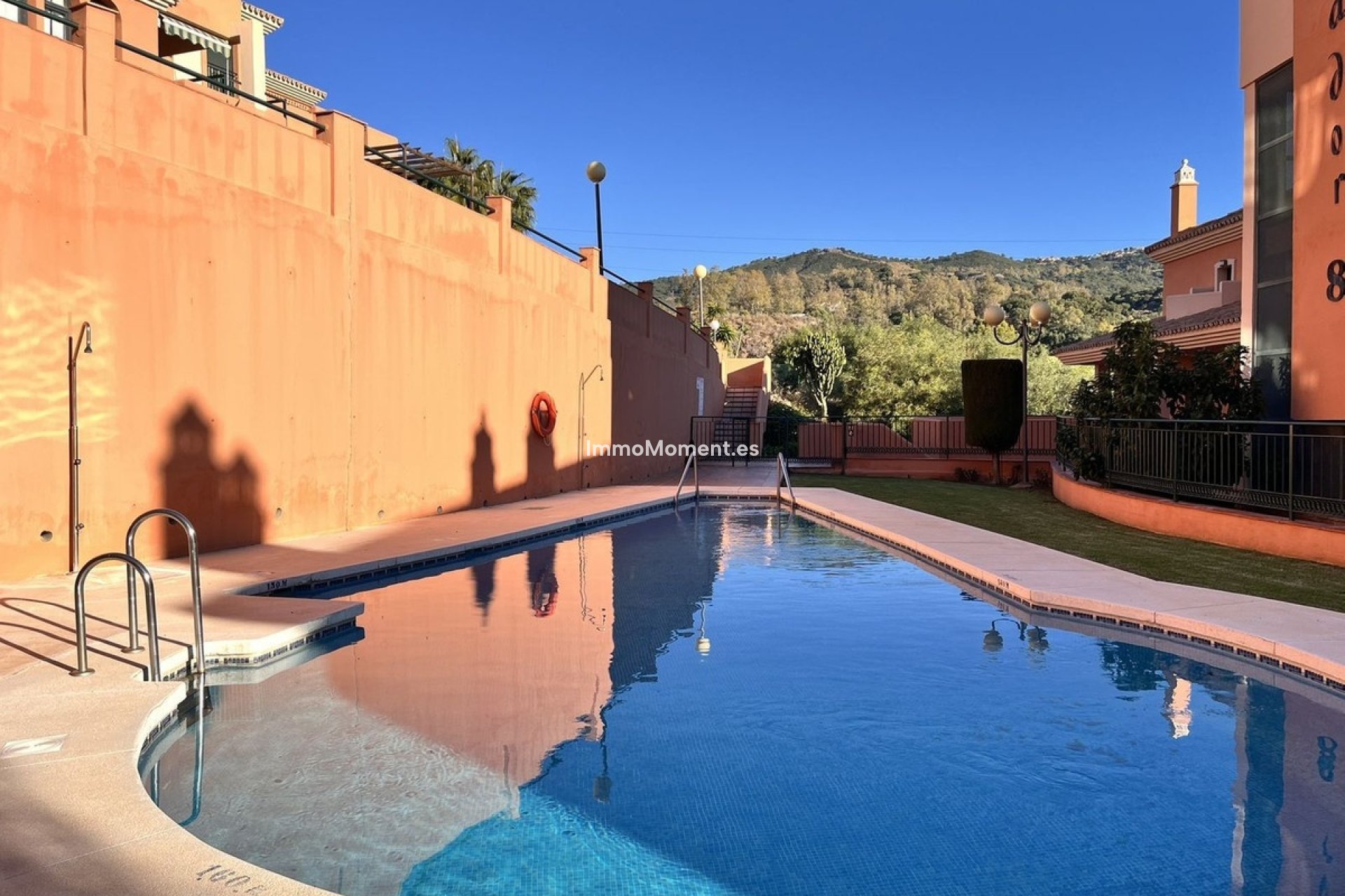 Resale - Apartment - Marbella - Elviria