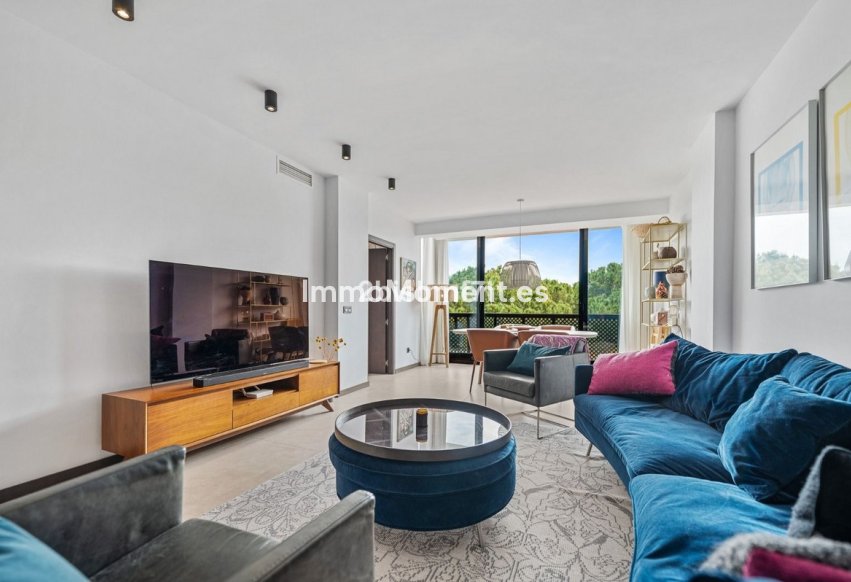 Resale - Apartment - Marbella - Elviria