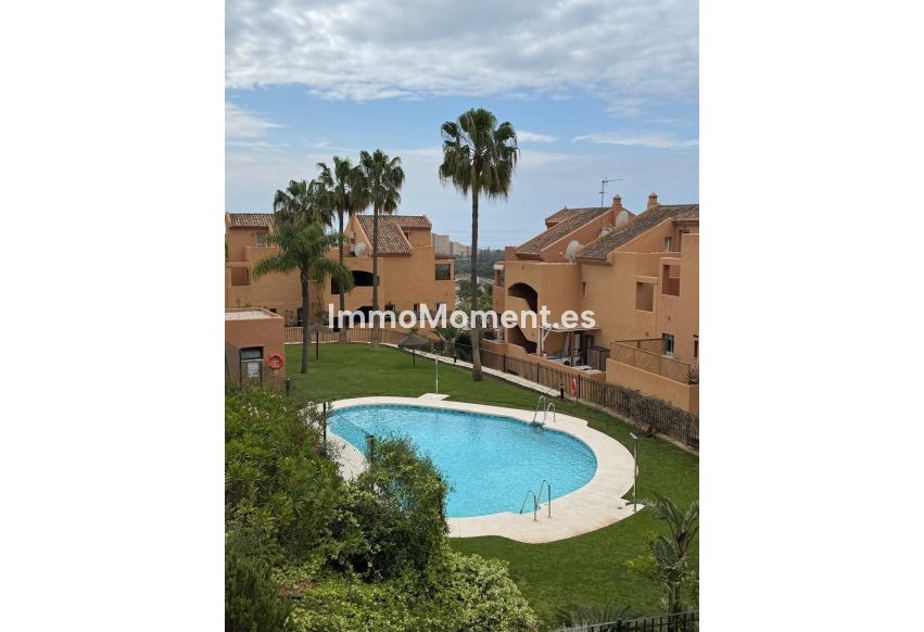 Resale - Apartment - Marbella - Elviria