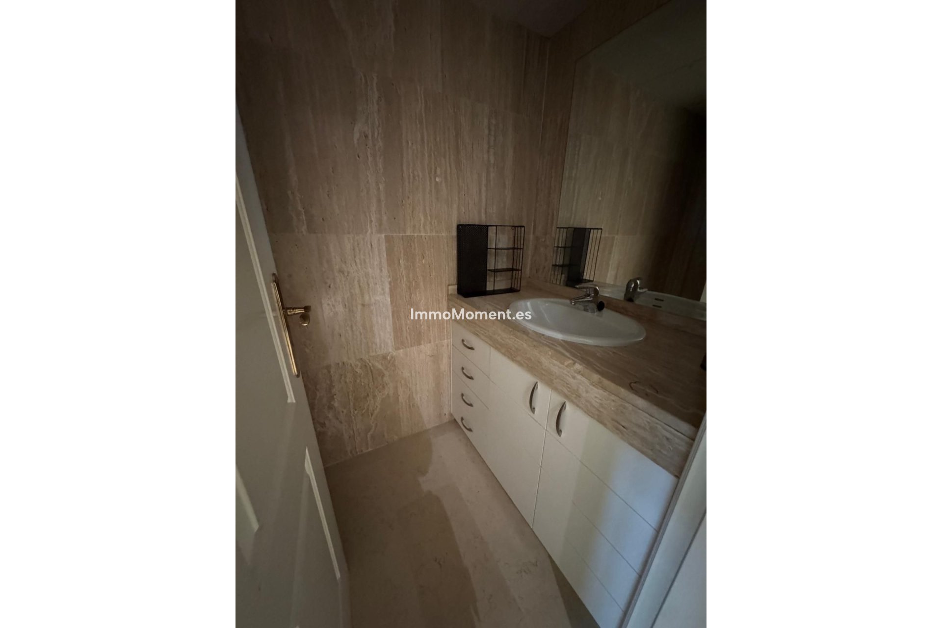Resale - Apartment - Marbella - Elviria