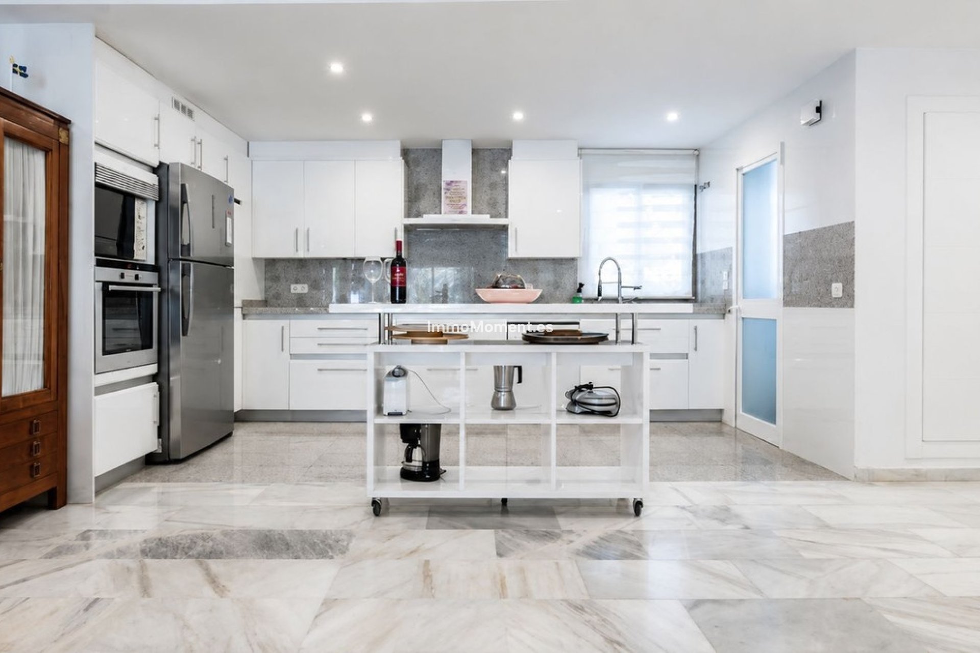 Resale - Apartment - Marbella - Elviria