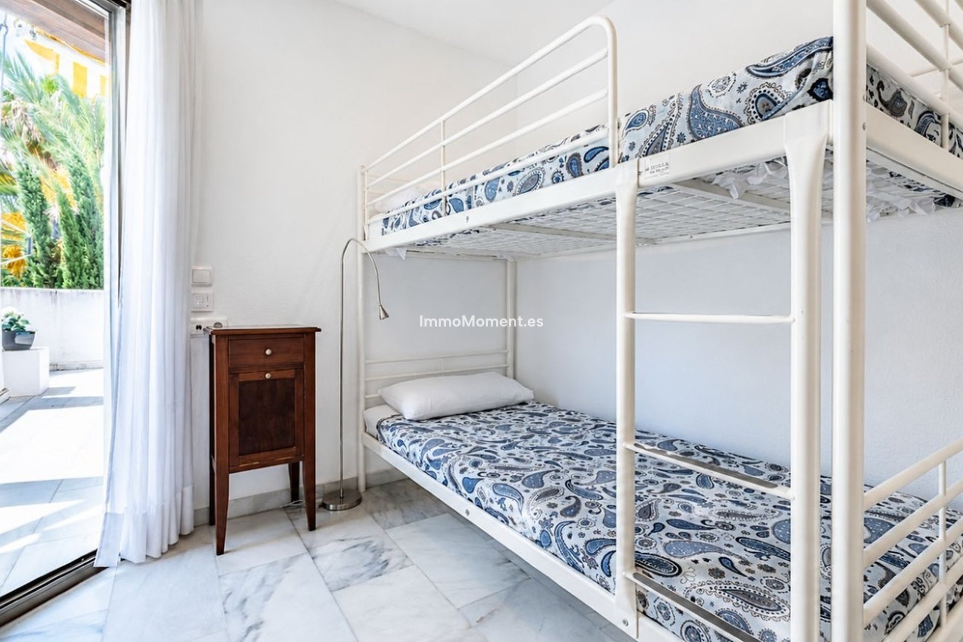 Resale - Apartment - Marbella - Elviria
