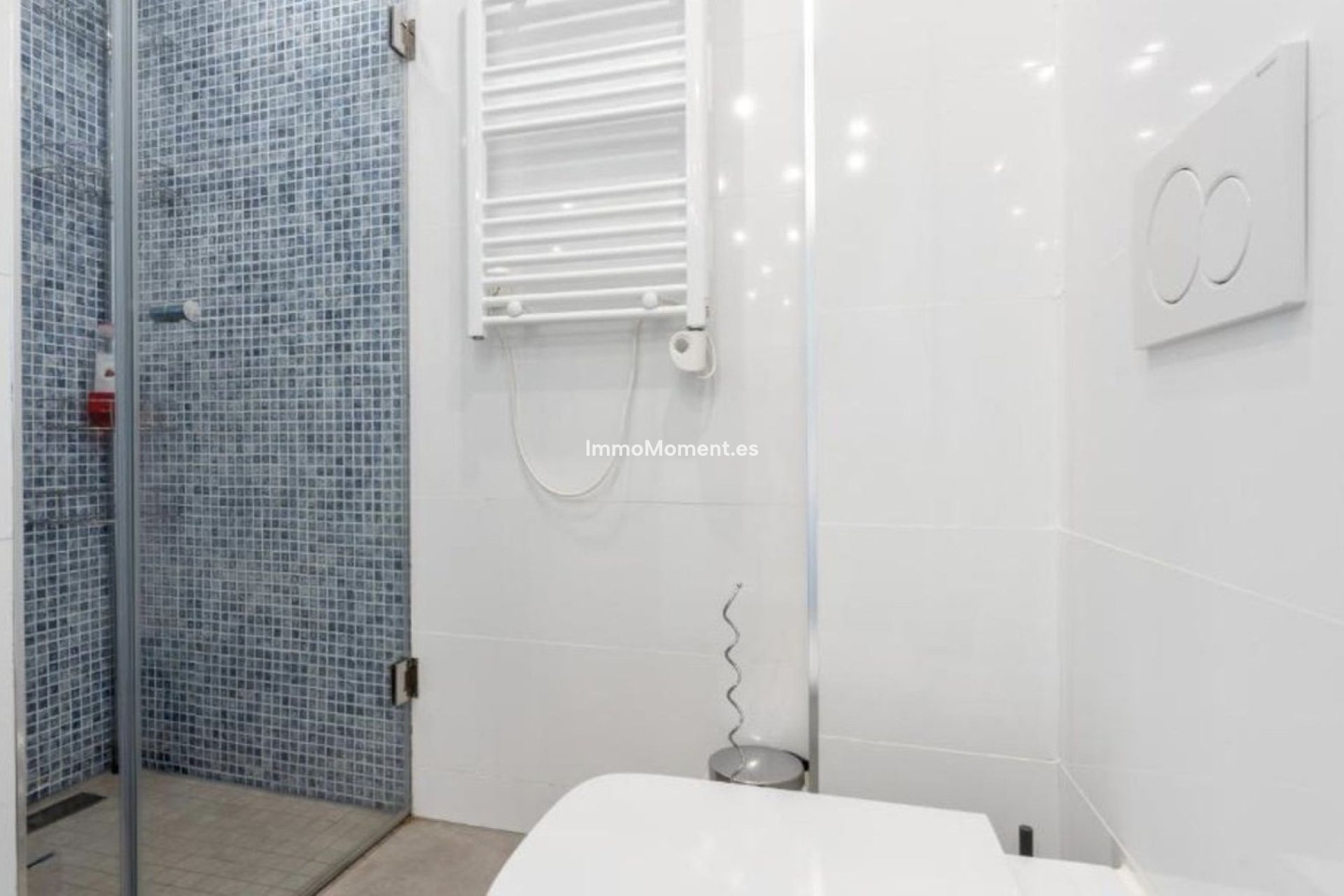 Resale - Apartment - Marbella - Elviria