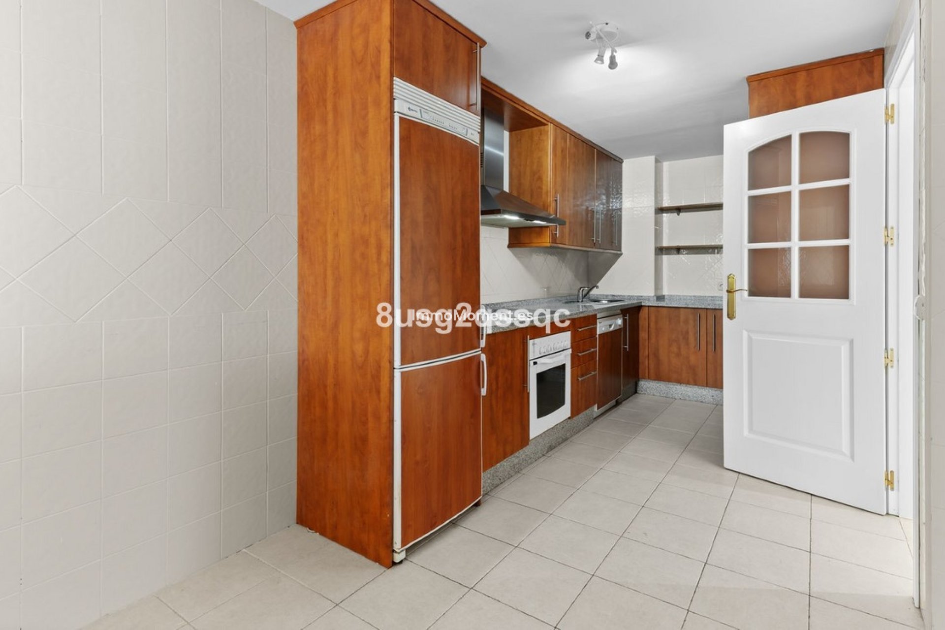 Resale - Apartment - Marbella - Elviria