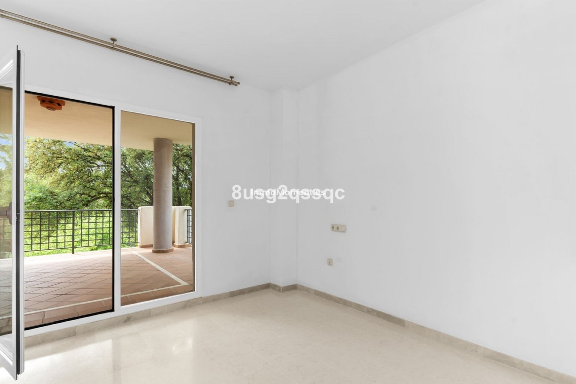 Resale - Apartment - Marbella - Elviria
