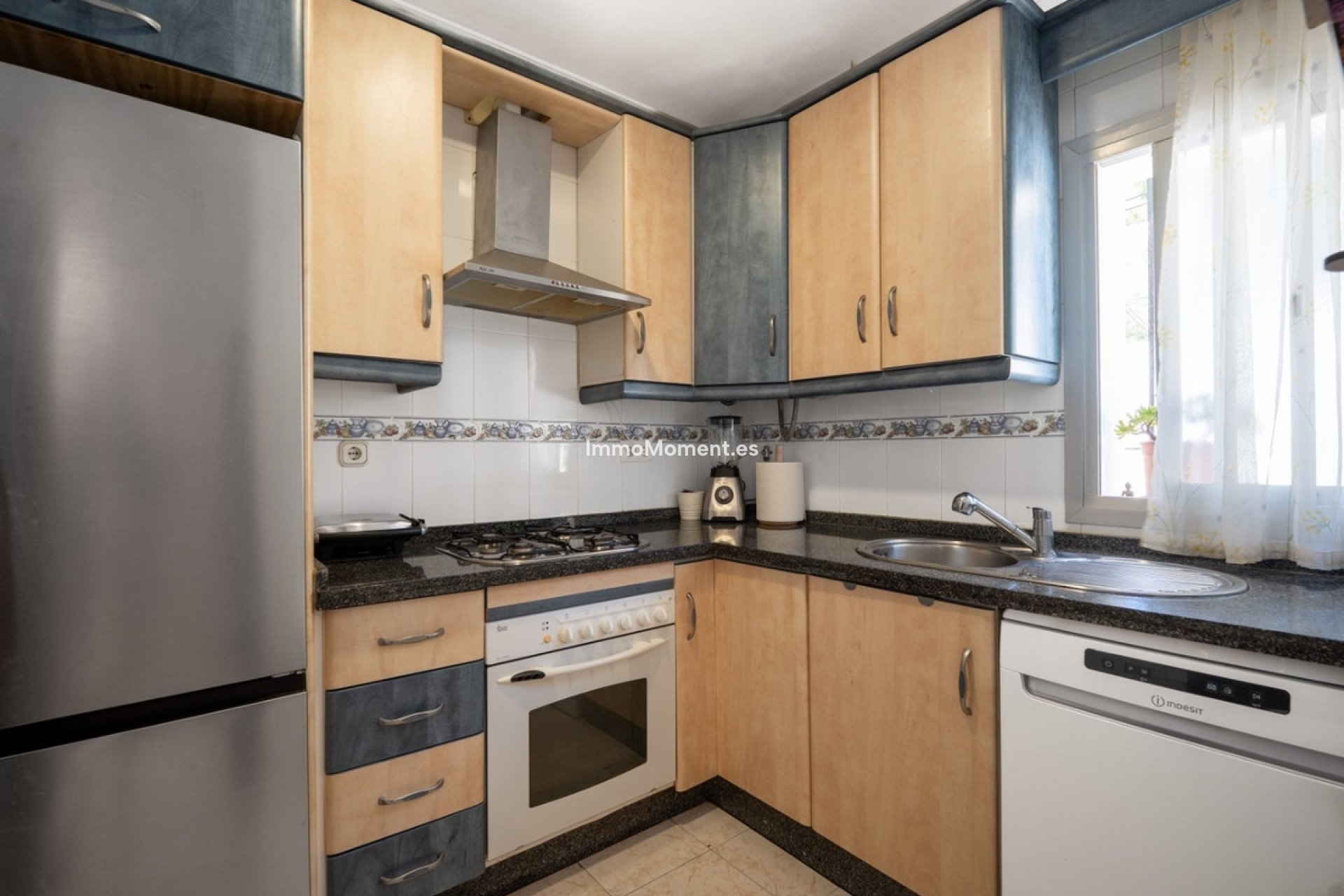 Resale - Apartment - Marbella - Elviria