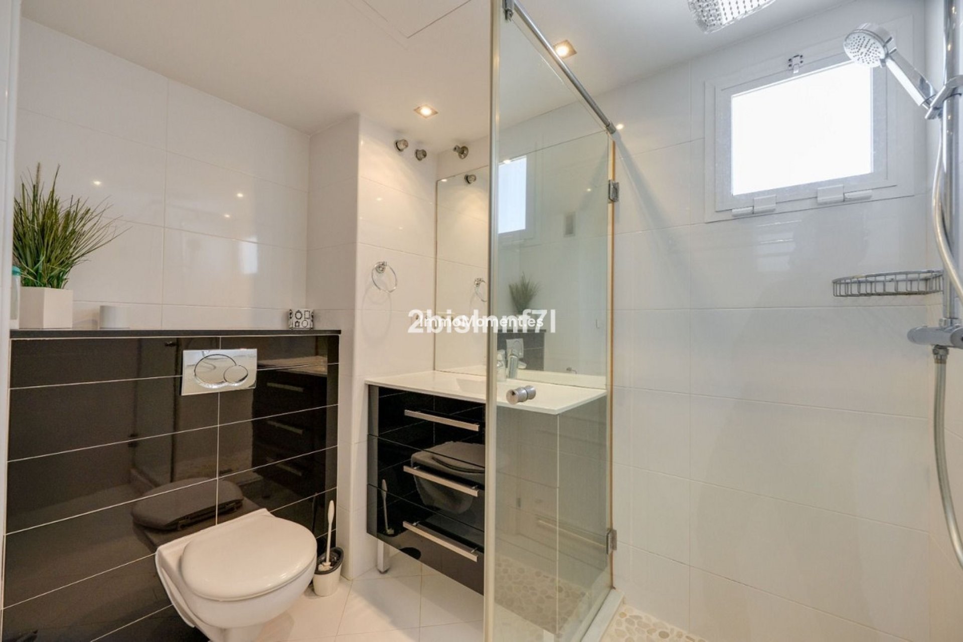Resale - Apartment - Marbella - Elviria